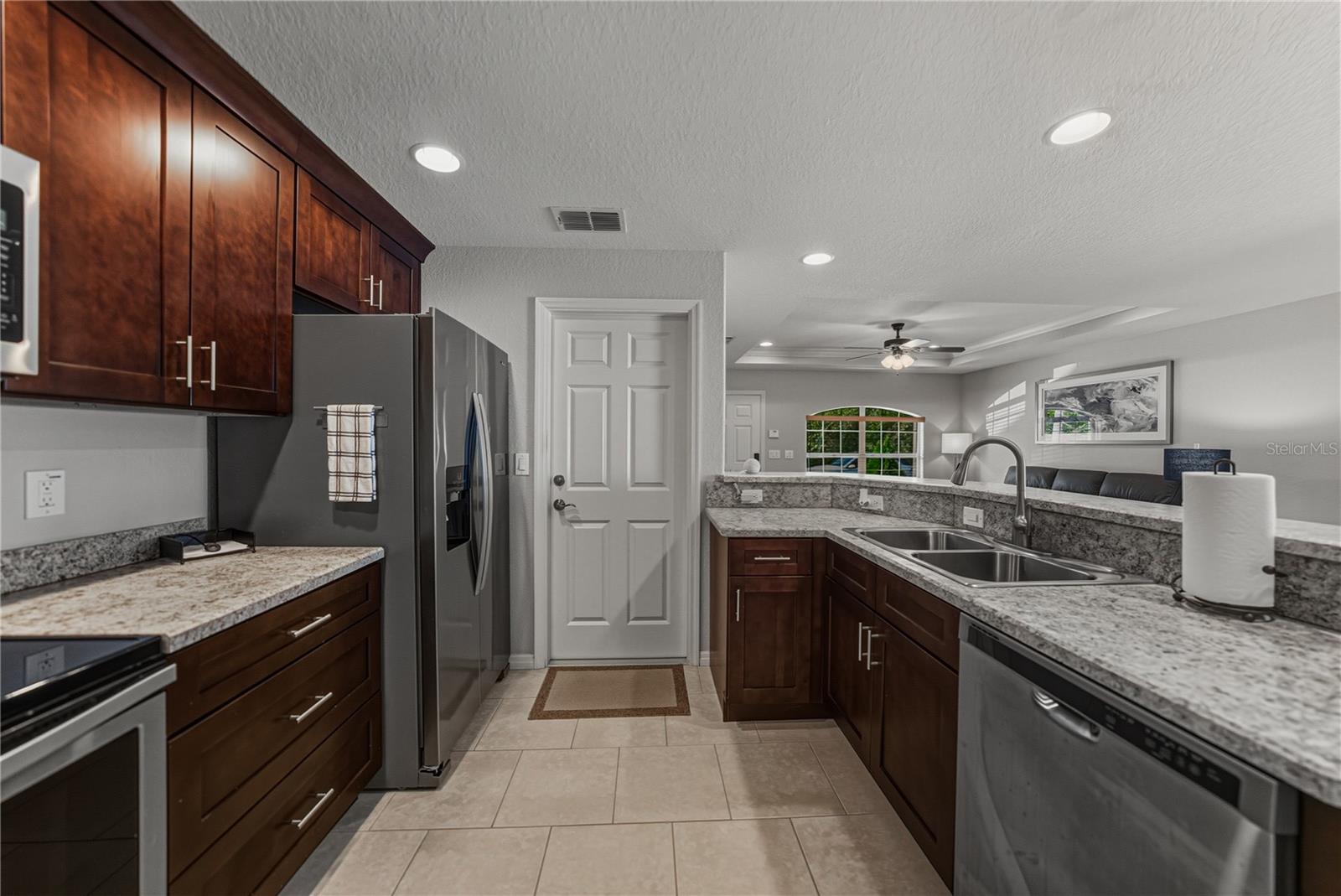 Image 13 of 41 For 4924 Dossey Road