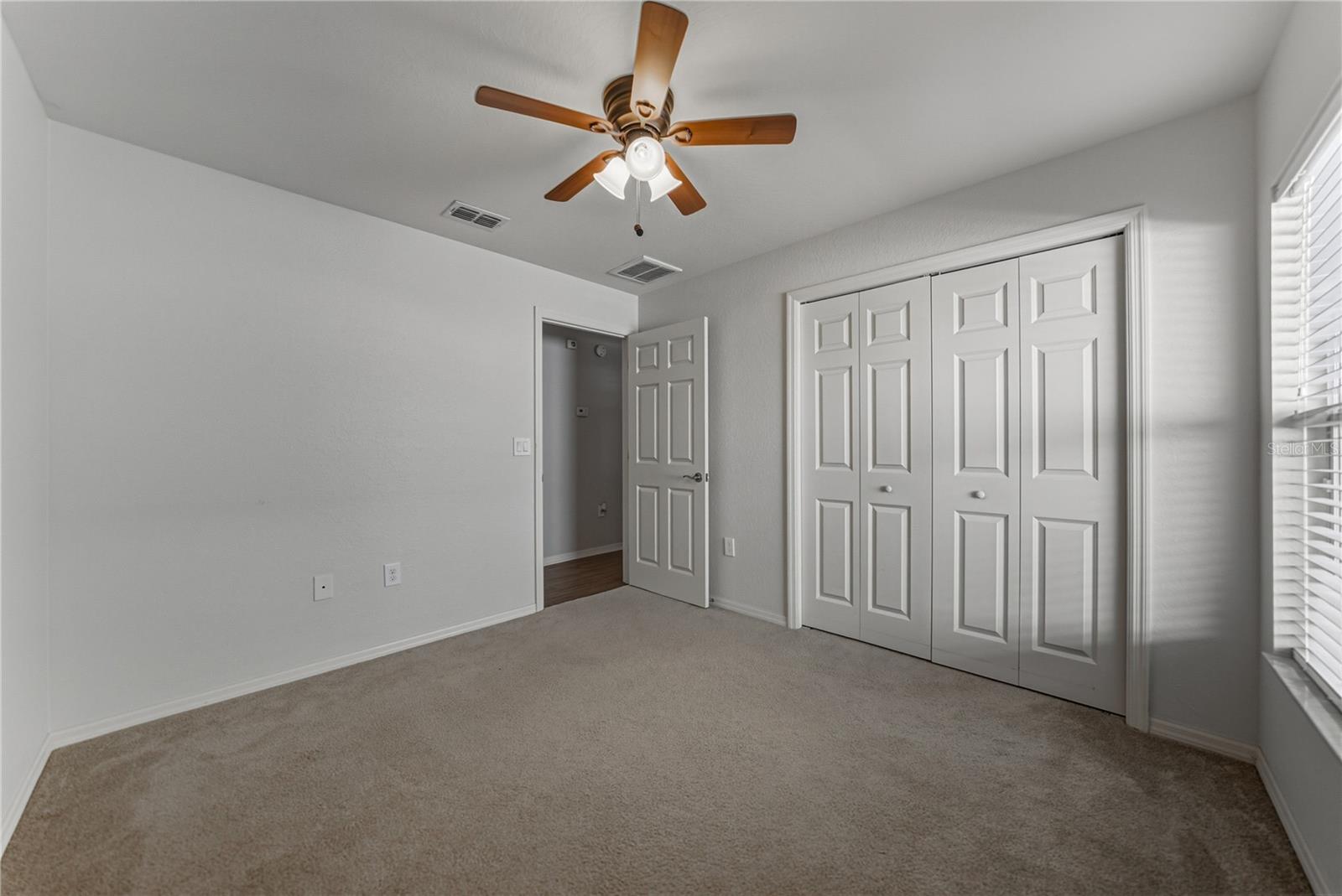 Image 27 of 41 For 4924 Dossey Road