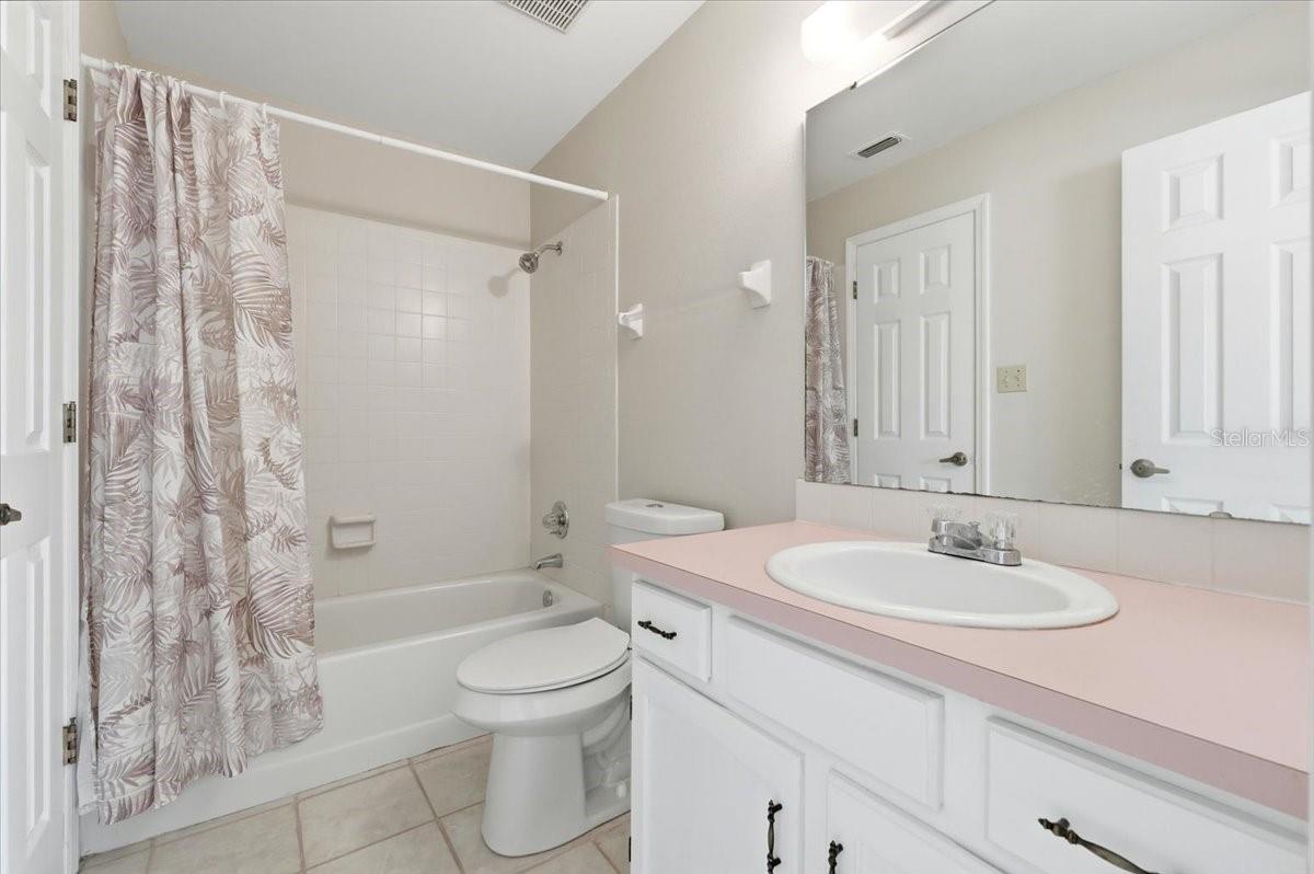 Image 13 of 39 For 6119 Sandpipers Drive