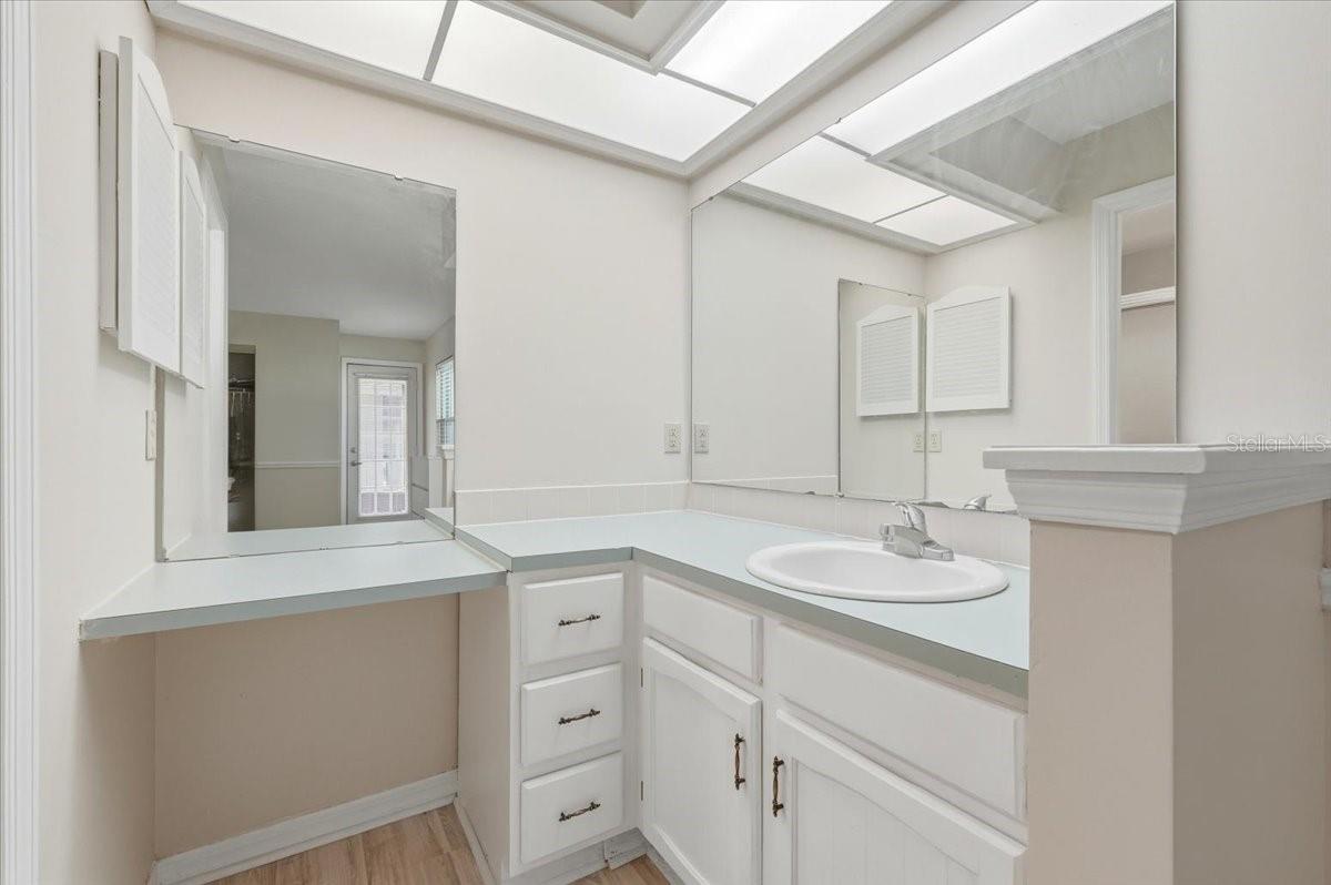 Image 17 of 39 For 6119 Sandpipers Drive