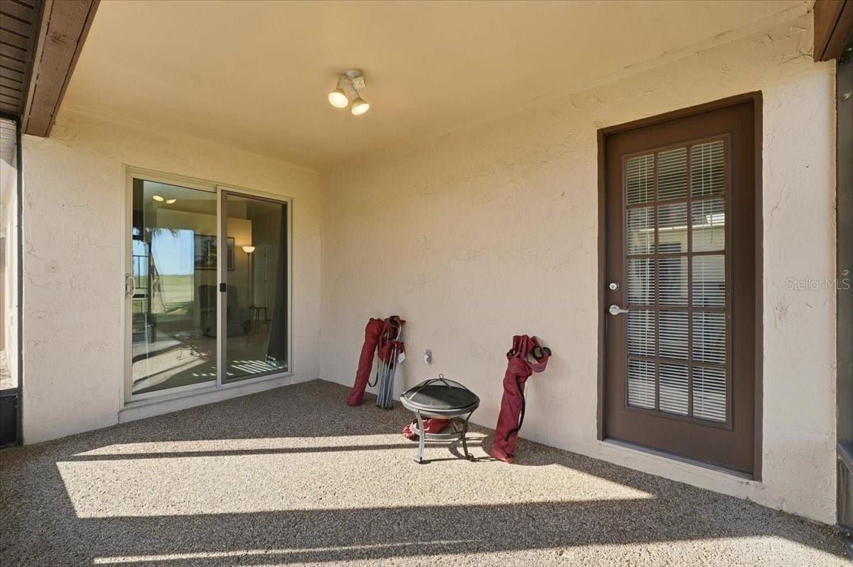 Image 28 of 39 For 6119 Sandpipers Drive