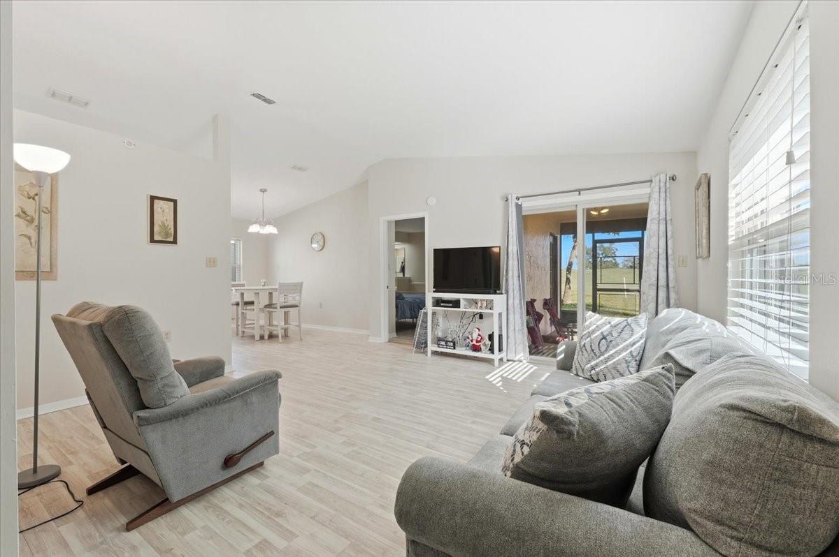 Image 4 of 39 For 6119 Sandpipers Drive