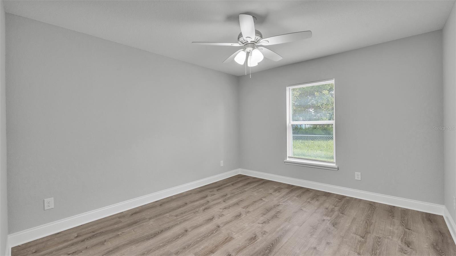 Image 9 of 24 For 514 2nd Street Sw