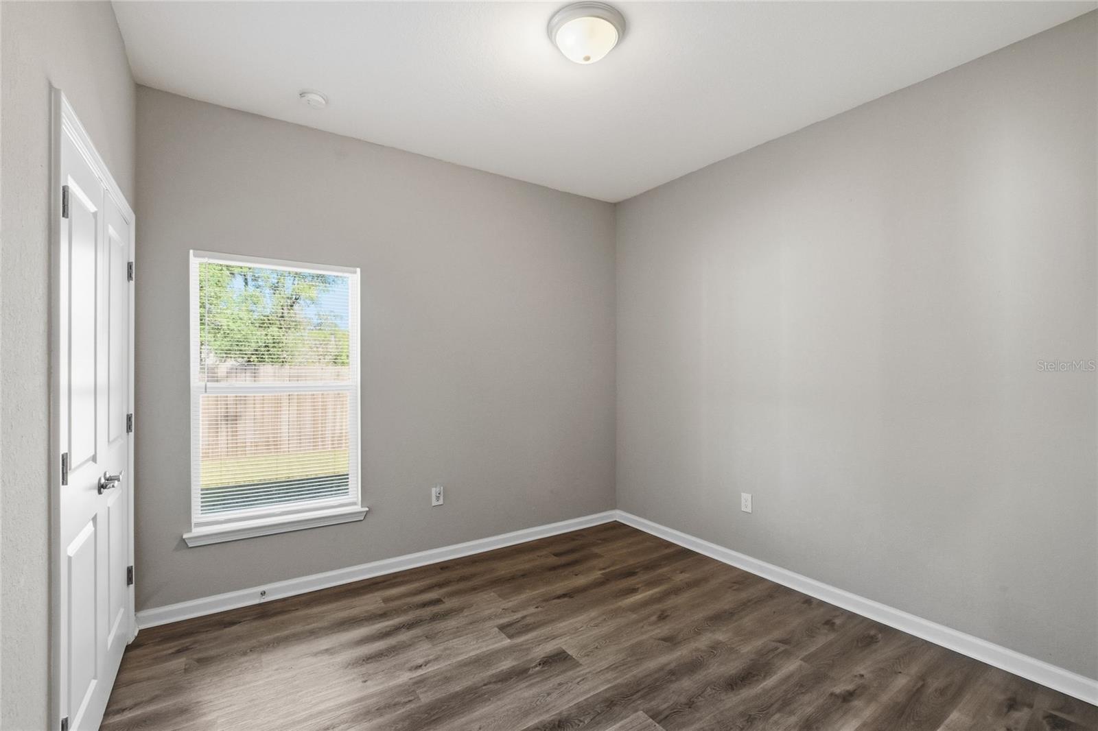 Image 20 of 31 For 845 Gordon Ave N