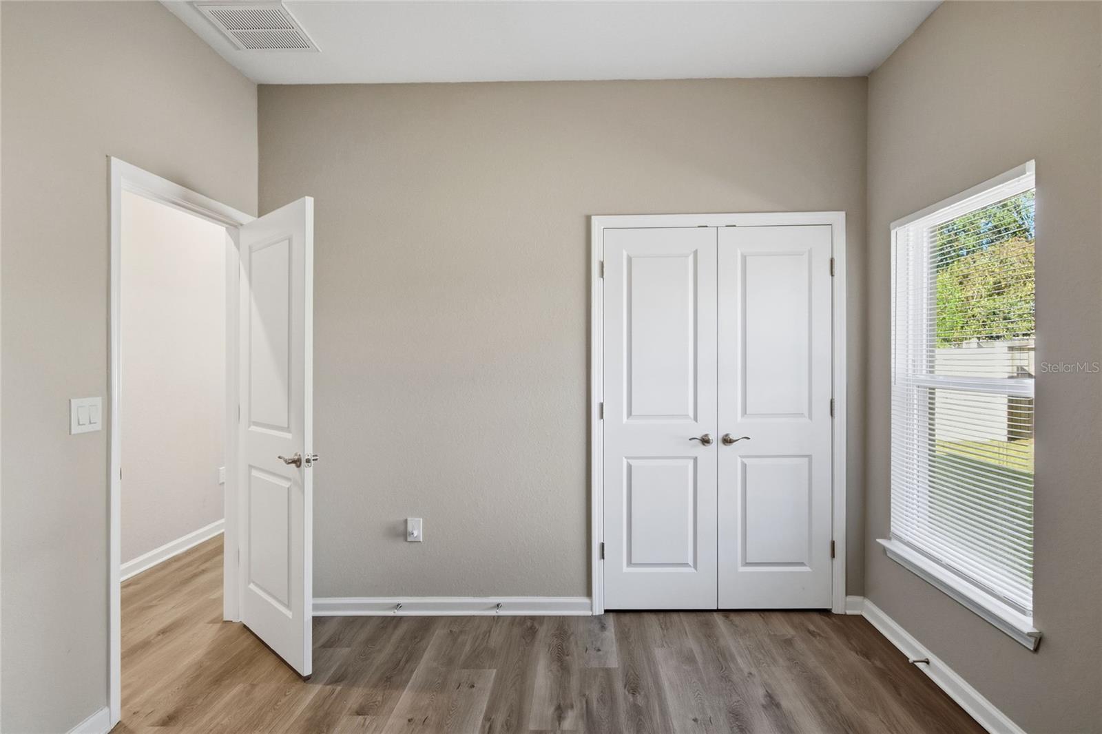 Image 21 of 31 For 845 Gordon Ave N