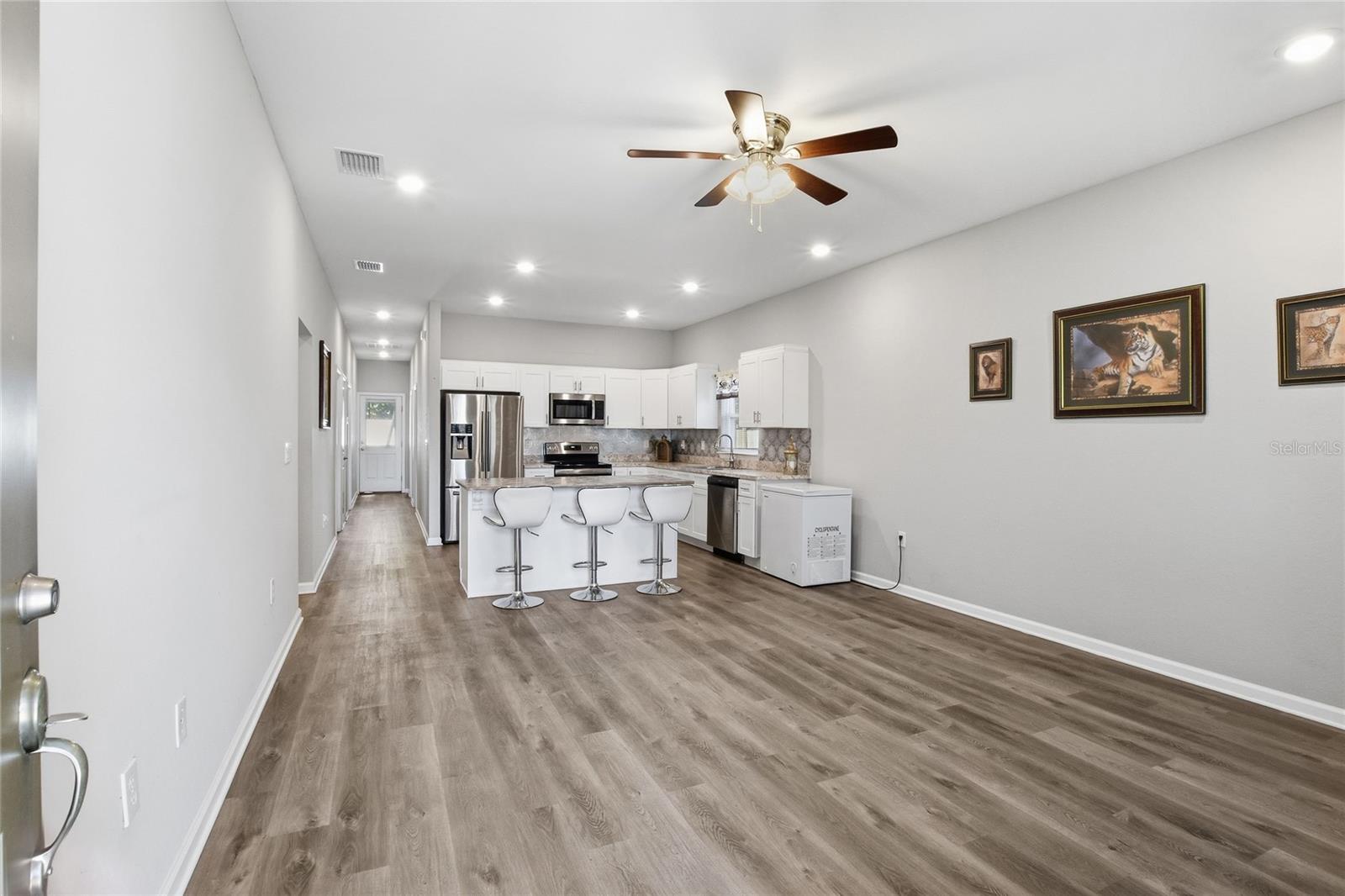 Image 5 of 31 For 845 Gordon Ave N