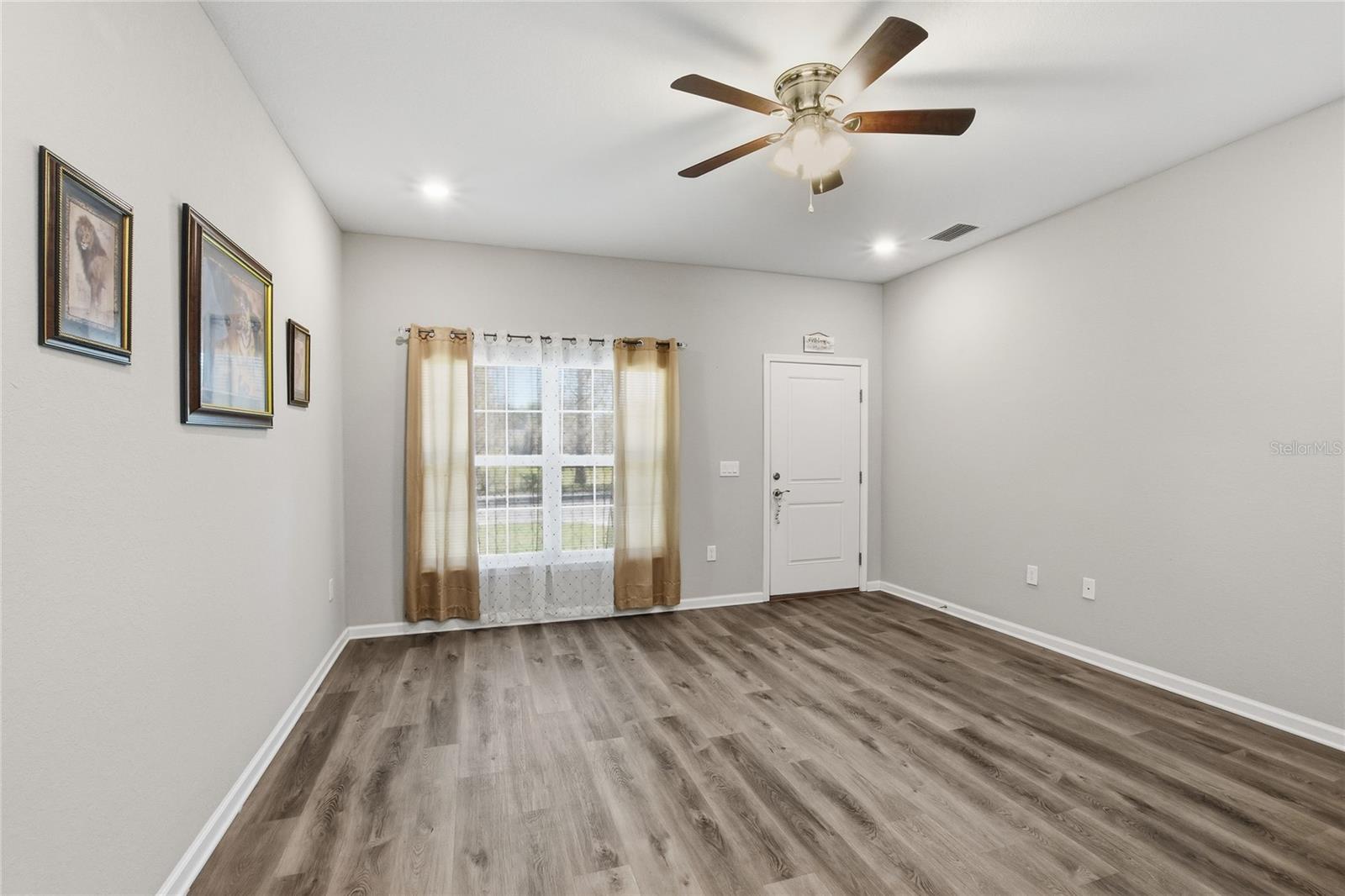 Image 8 of 31 For 845 Gordon Ave N