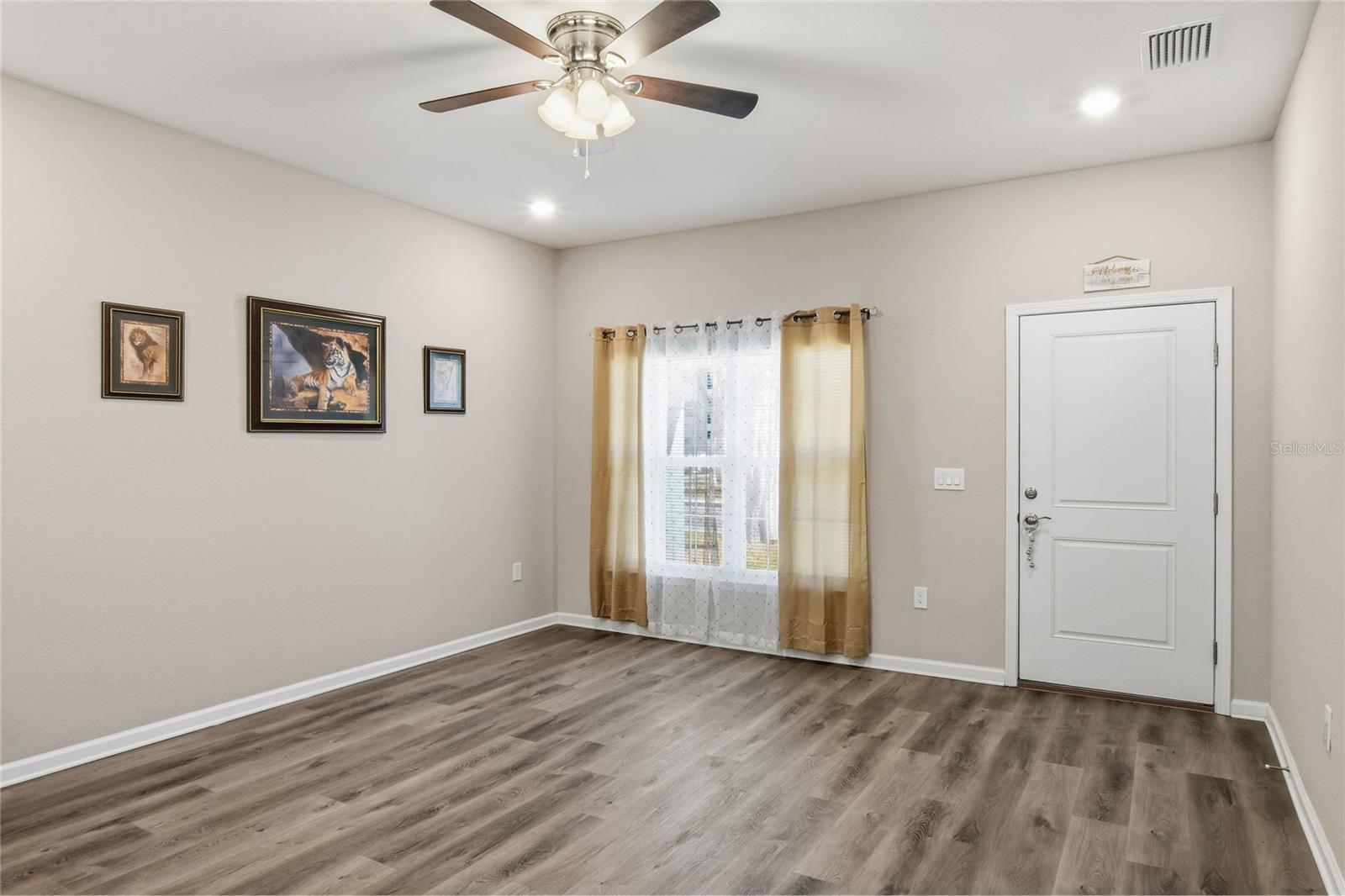 Image 9 of 31 For 845 Gordon Ave N