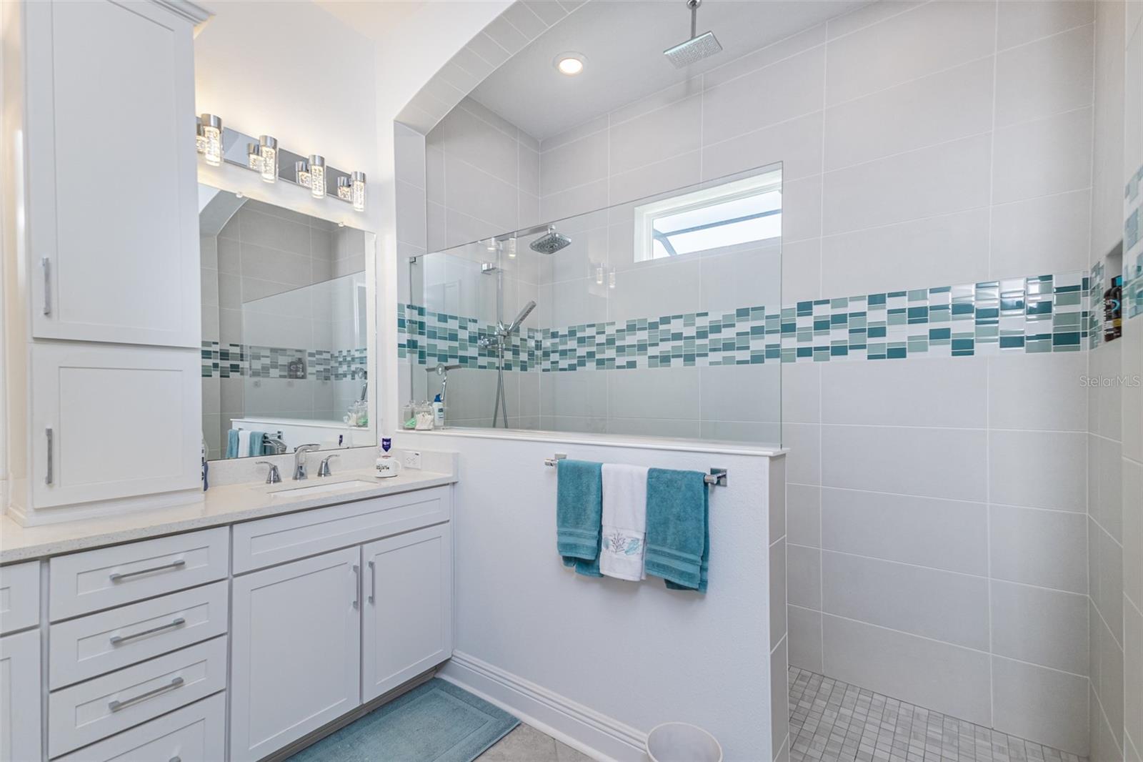 Image 20 of 50 For 5330 Silver Sun Drive