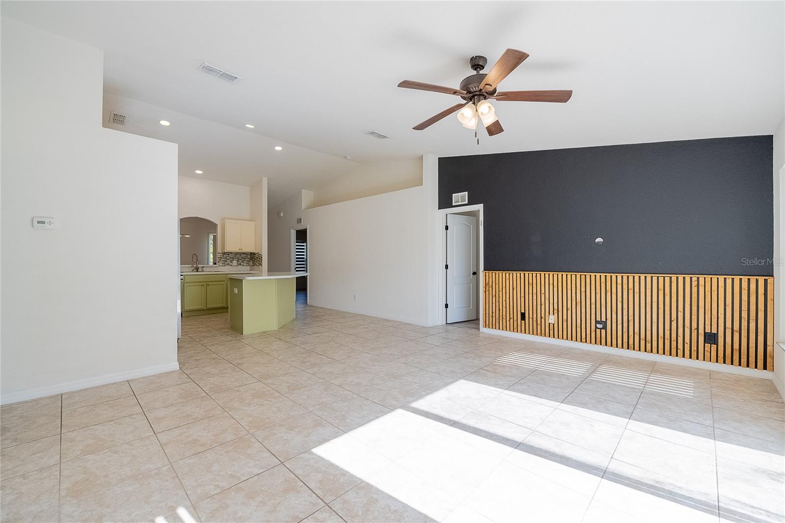 Image 13 of 34 For 245 Captain Hook Way