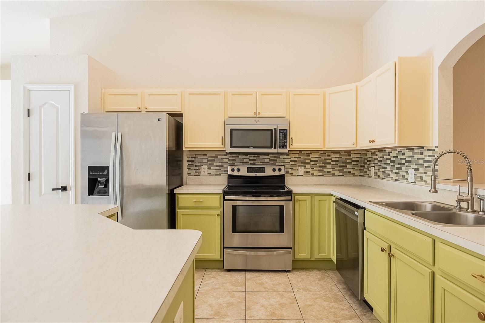 Image 16 of 34 For 245 Captain Hook Way