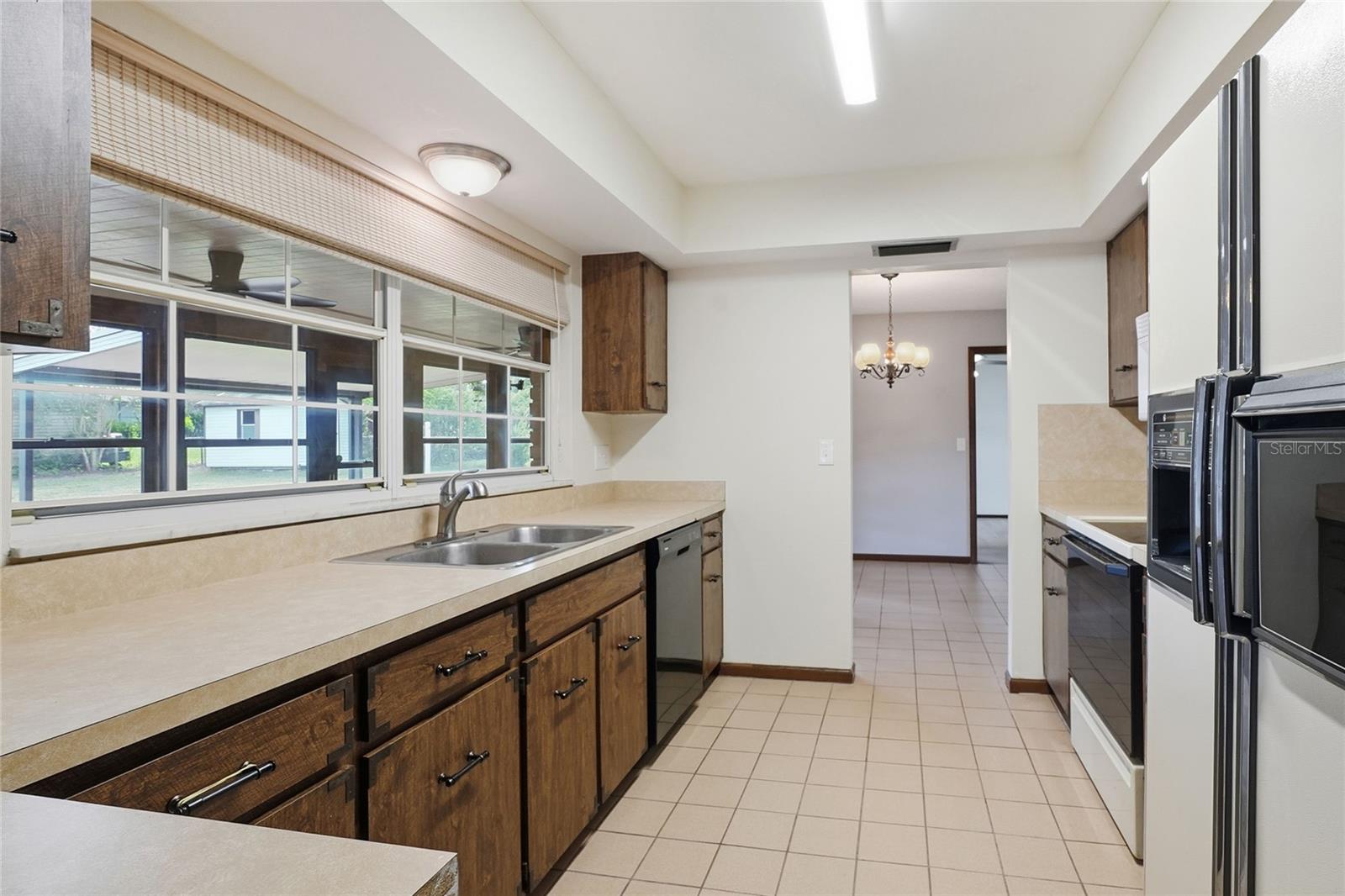 Image 15 of 52 For 3649 Dogwood Place