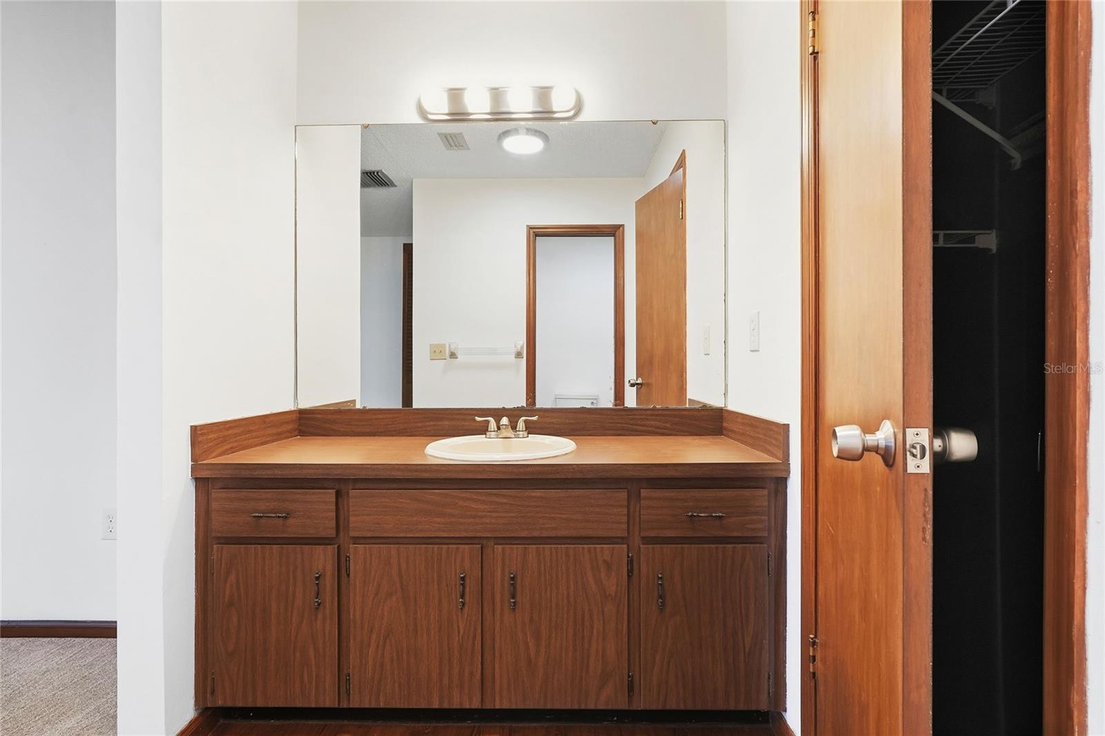 Image 18 of 52 For 3649 Dogwood Place