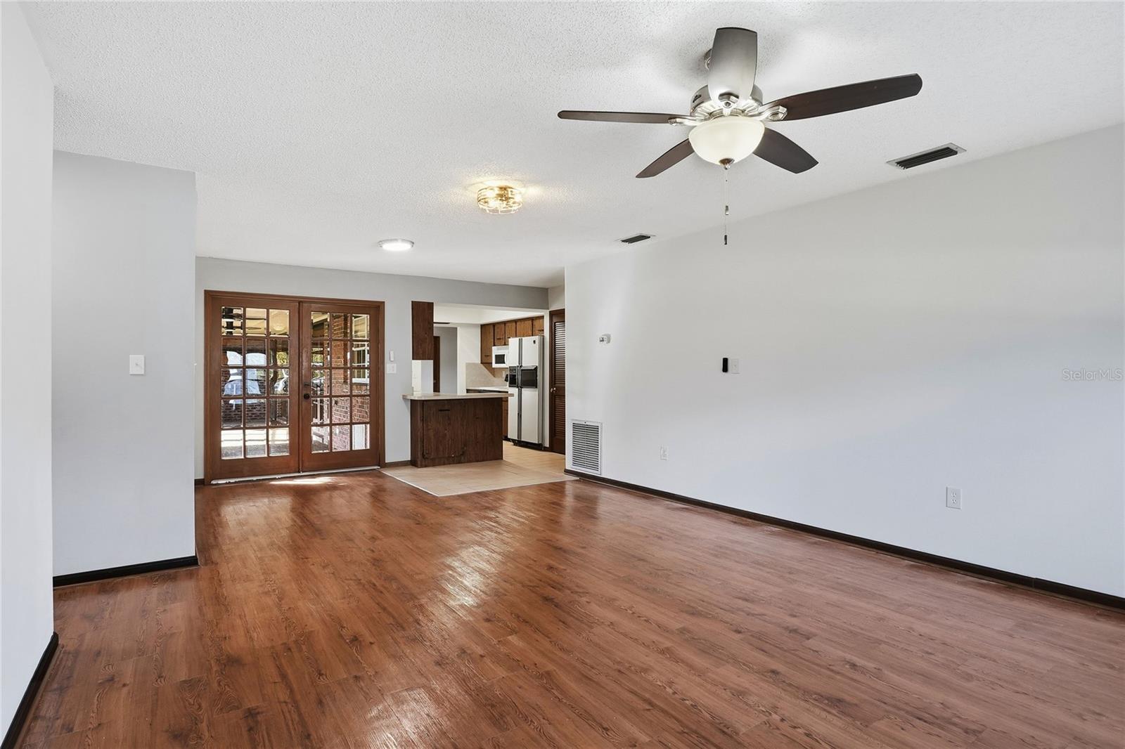 Image 4 of 52 For 3649 Dogwood Place