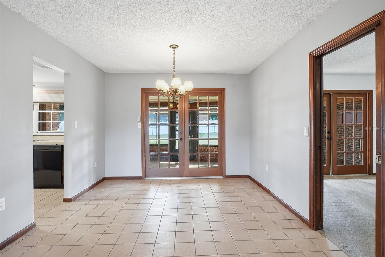 Image 7 of 52 For 3649 Dogwood Place