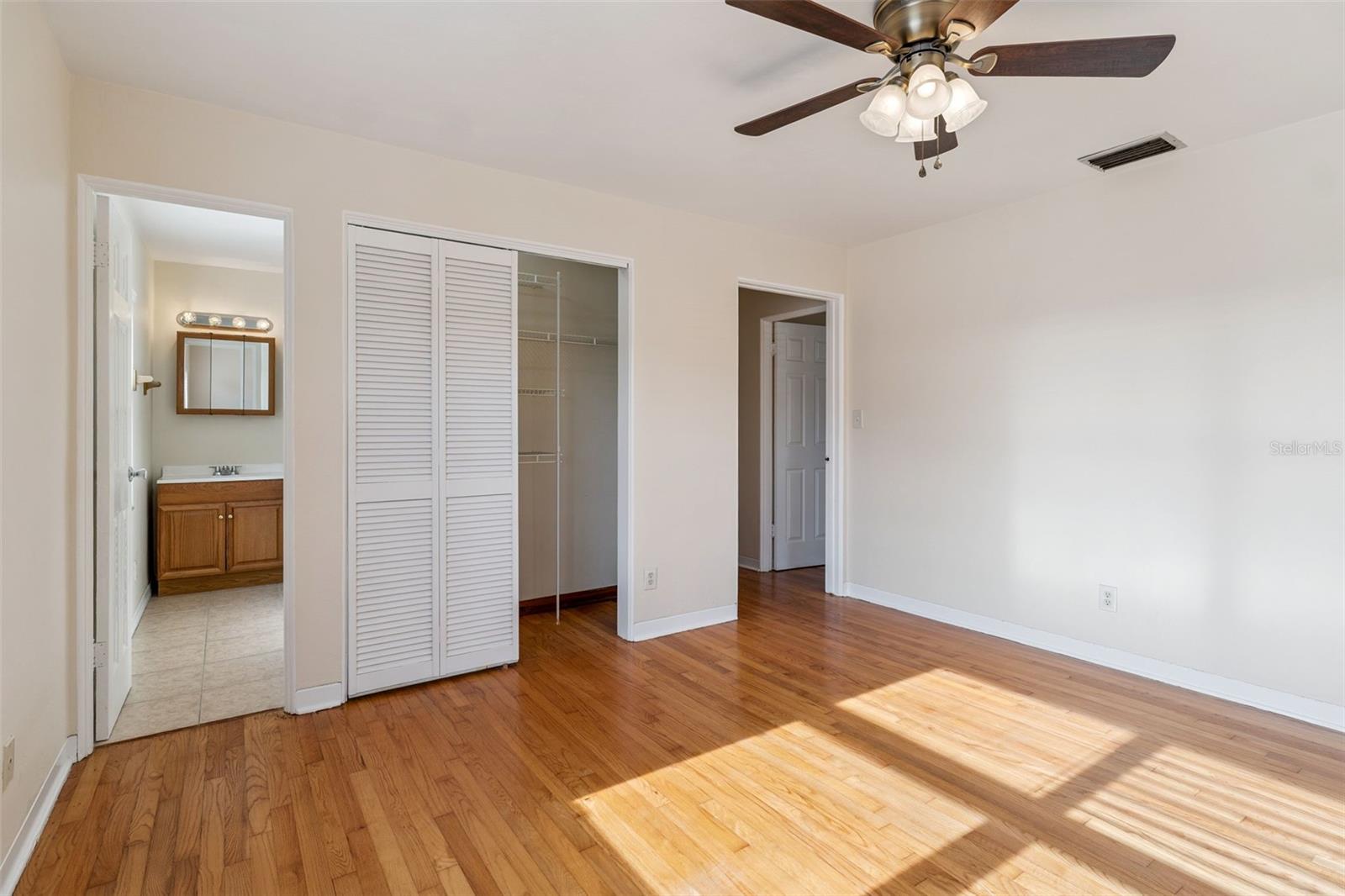 Image 11 of 21 For 1301 Evalyn Drive Se