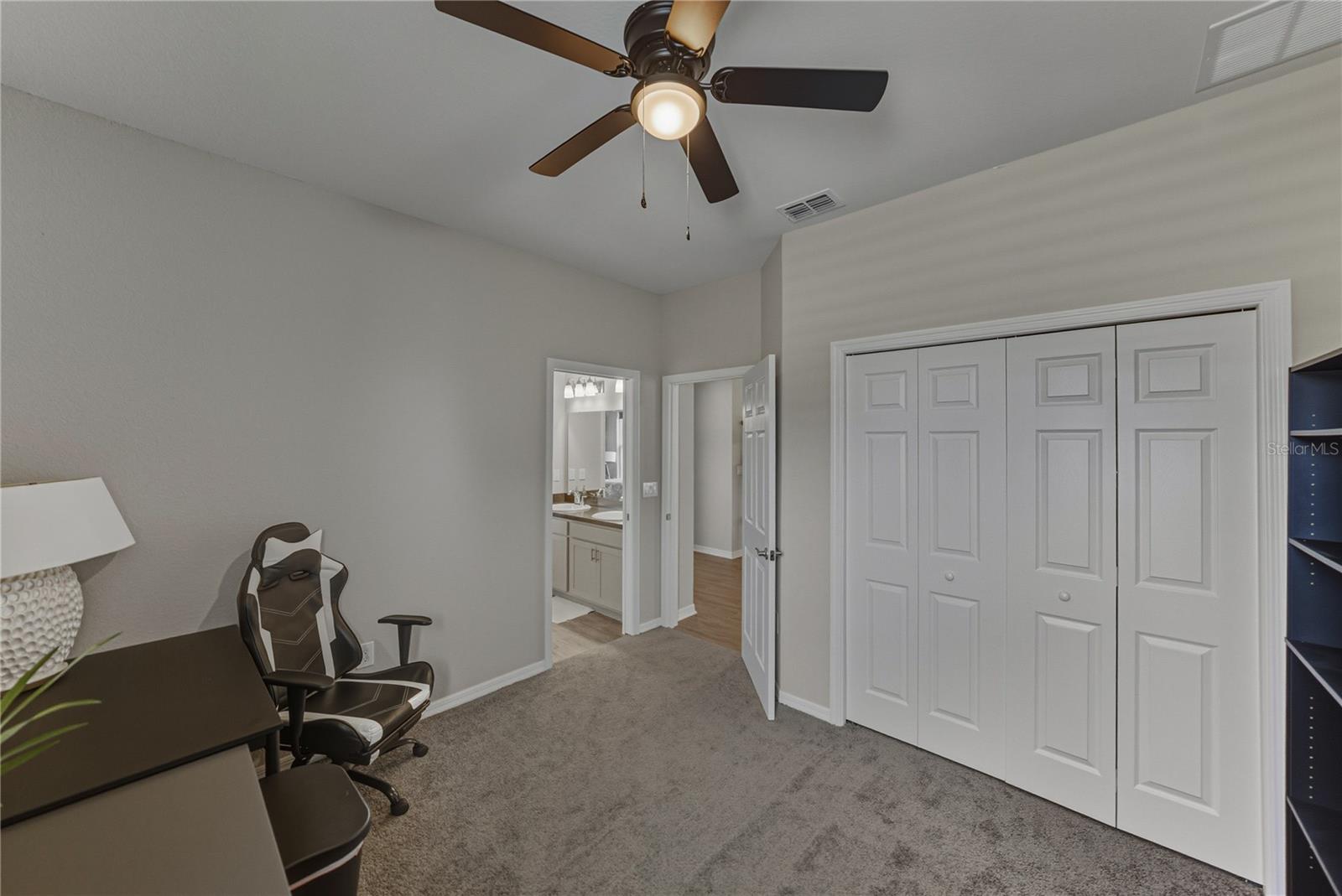 Image 14 of 58 For 929 Montgomery Lane