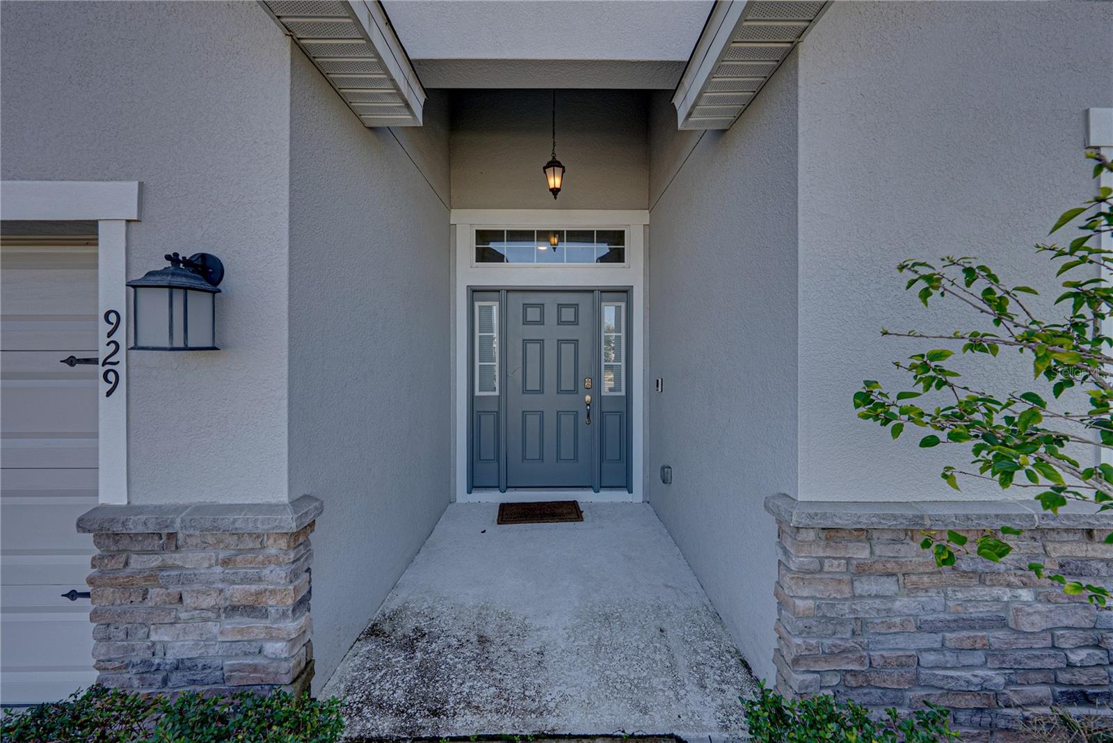 Image 2 of 58 For 929 Montgomery Lane