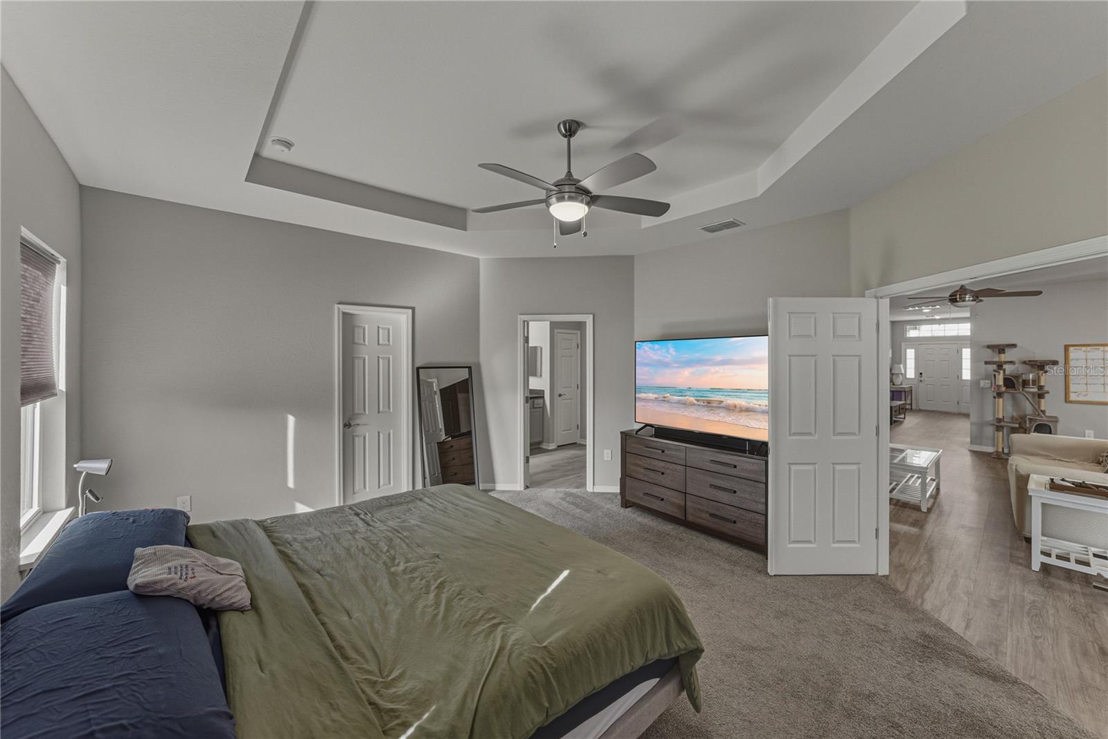 Image 32 of 58 For 929 Montgomery Lane