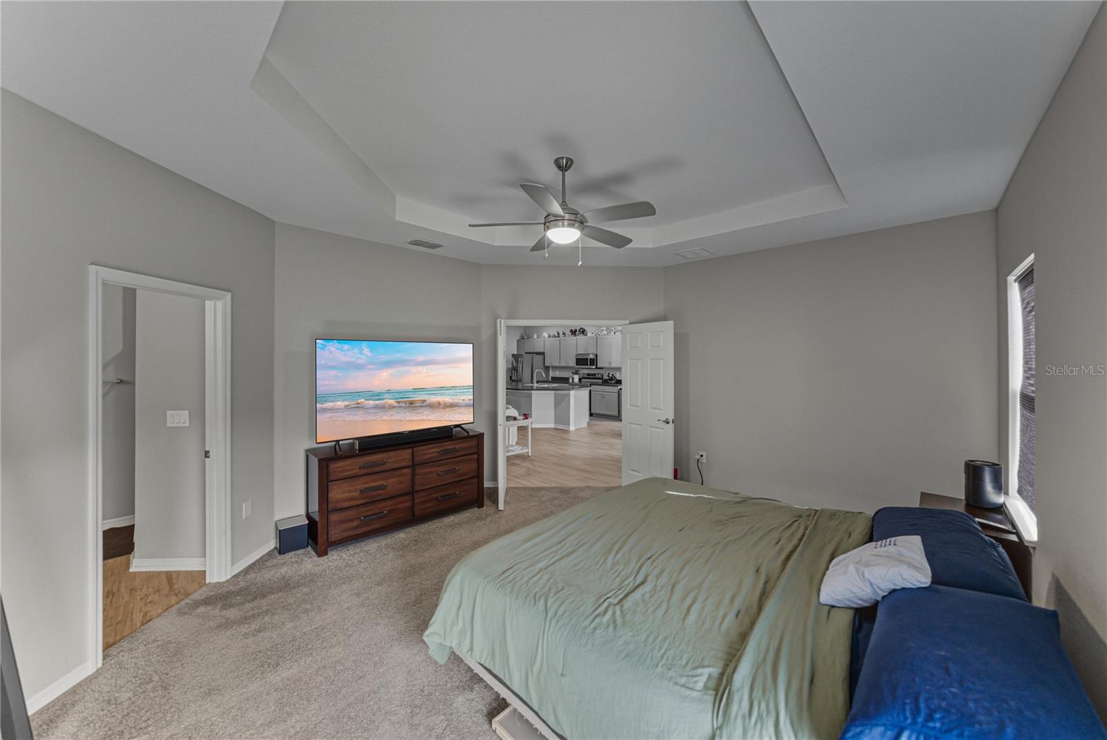 Image 33 of 58 For 929 Montgomery Lane