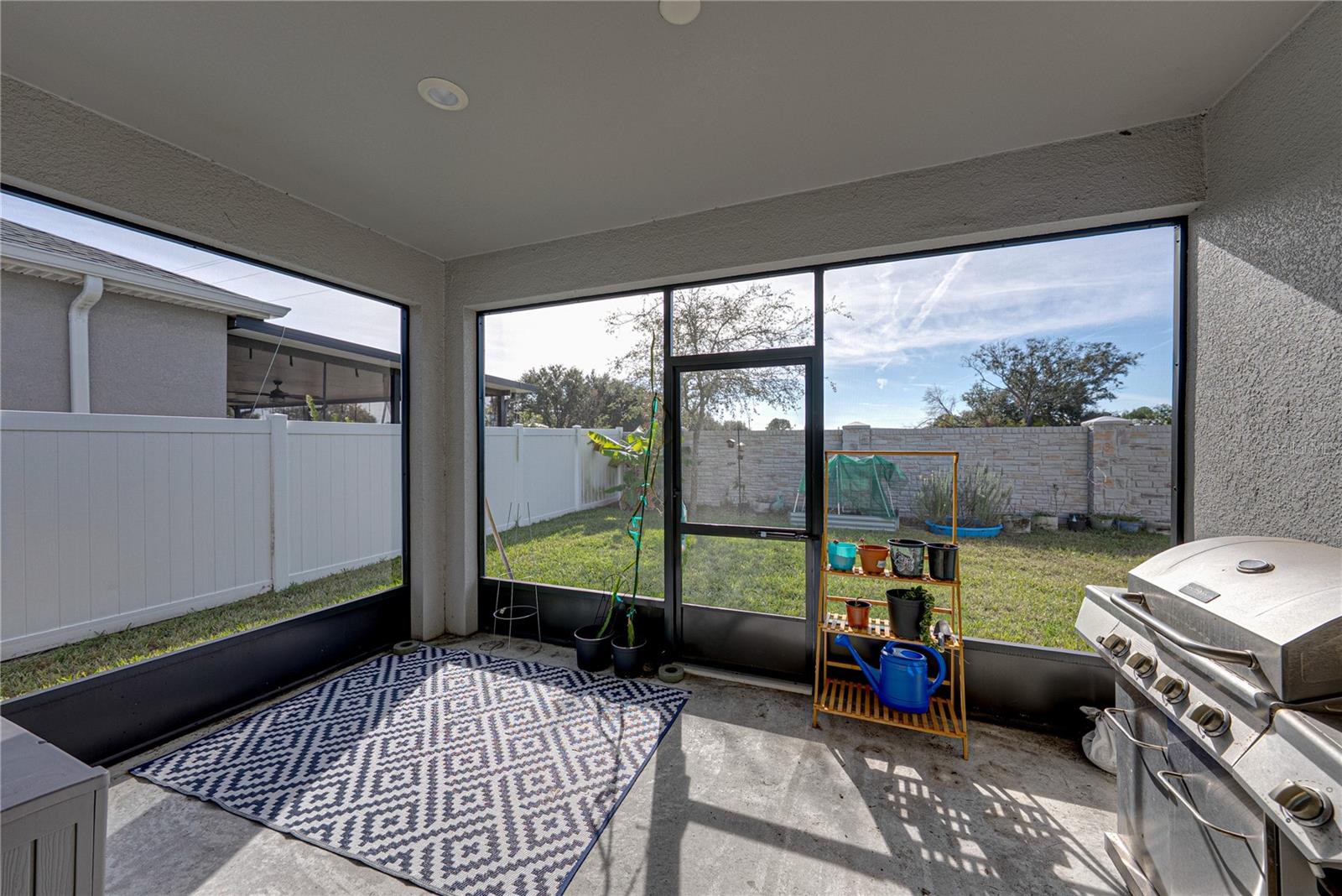 Image 38 of 58 For 929 Montgomery Lane