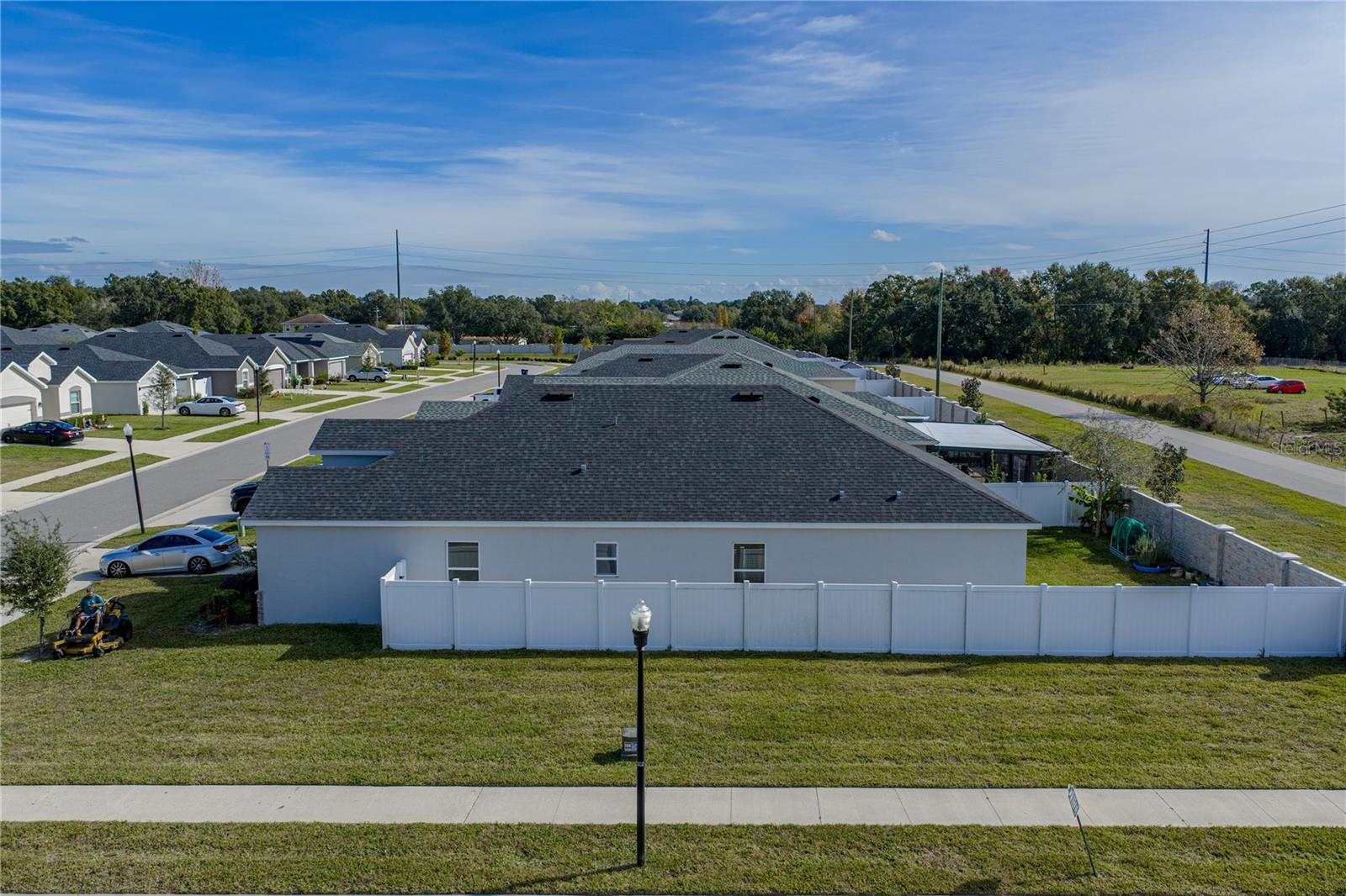 Image 46 of 58 For 929 Montgomery Lane