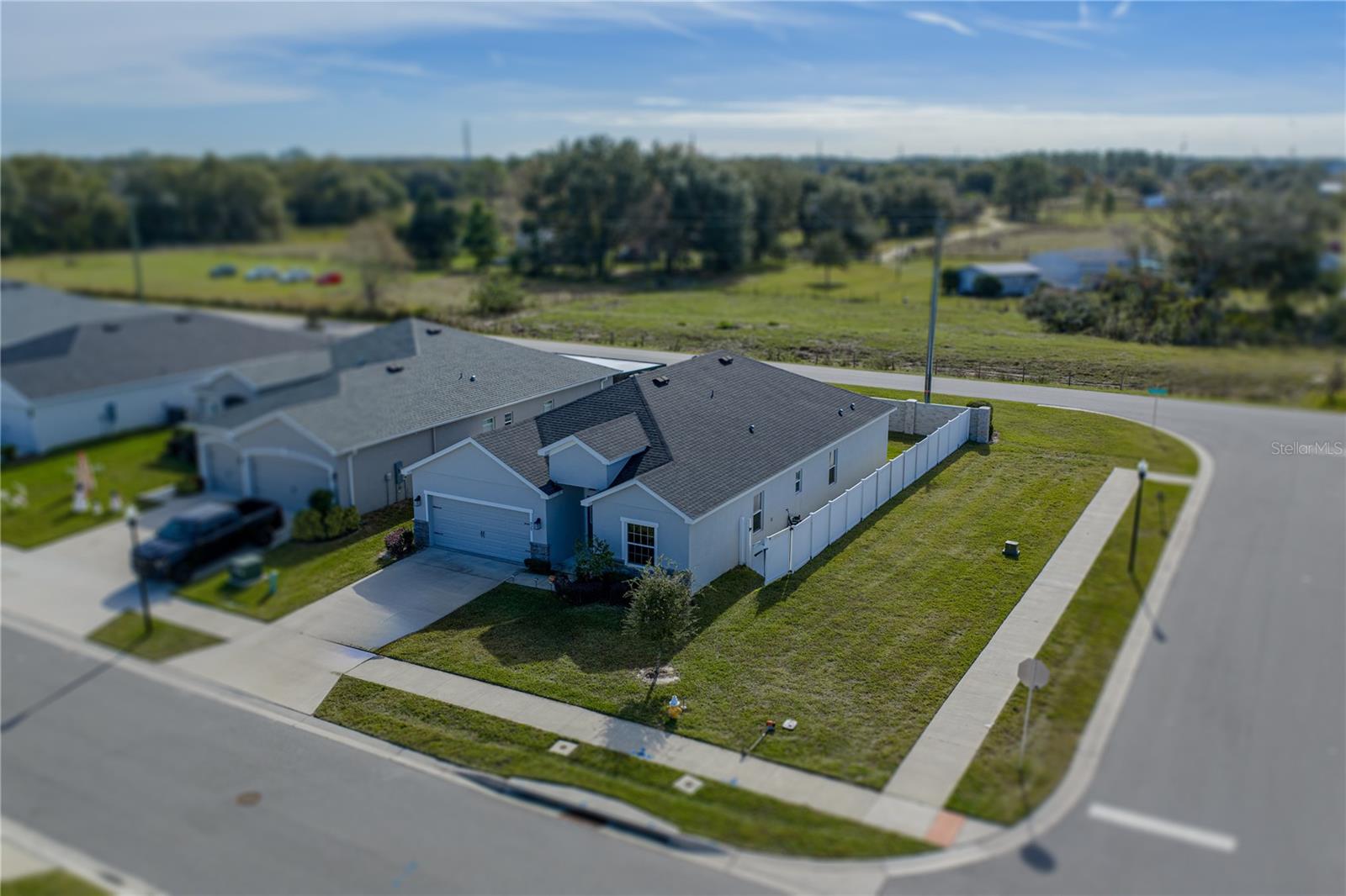 Image 47 of 58 For 929 Montgomery Lane