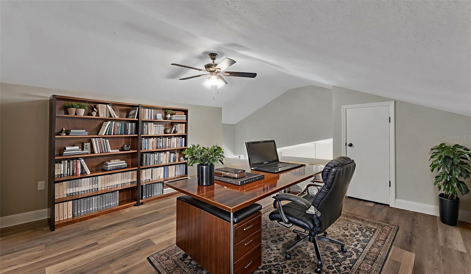 Image 4 of 9 For 260 Village Crest Court