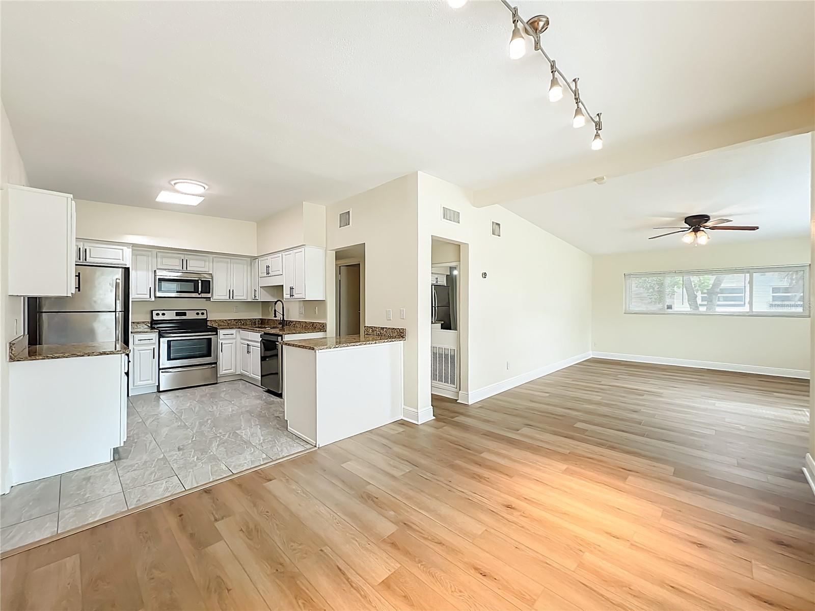 Image 11 of 51 For 3607 Edland Drive