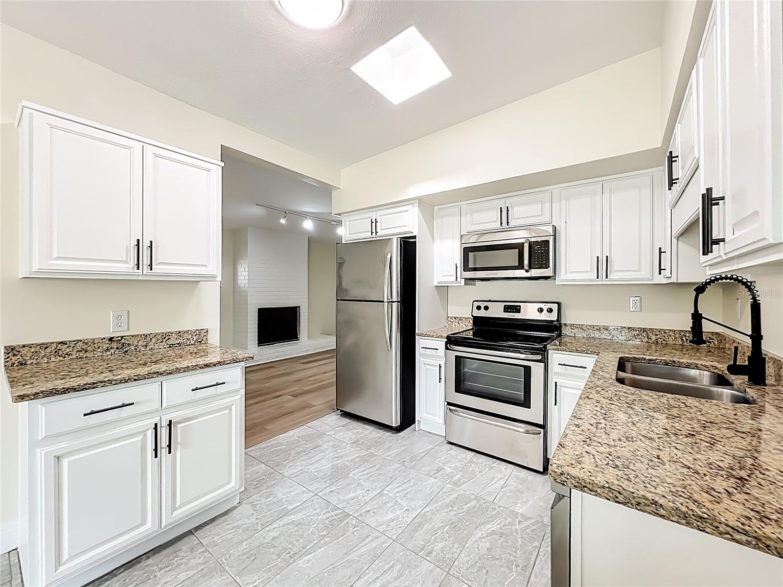 Image 12 of 51 For 3607 Edland Drive