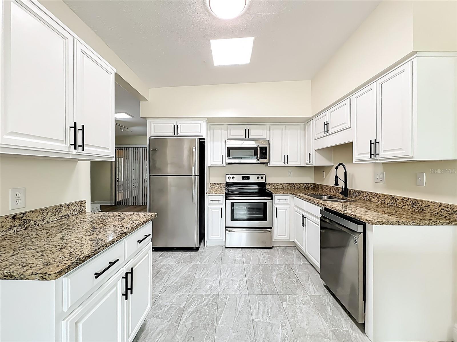 Image 13 of 51 For 3607 Edland Drive