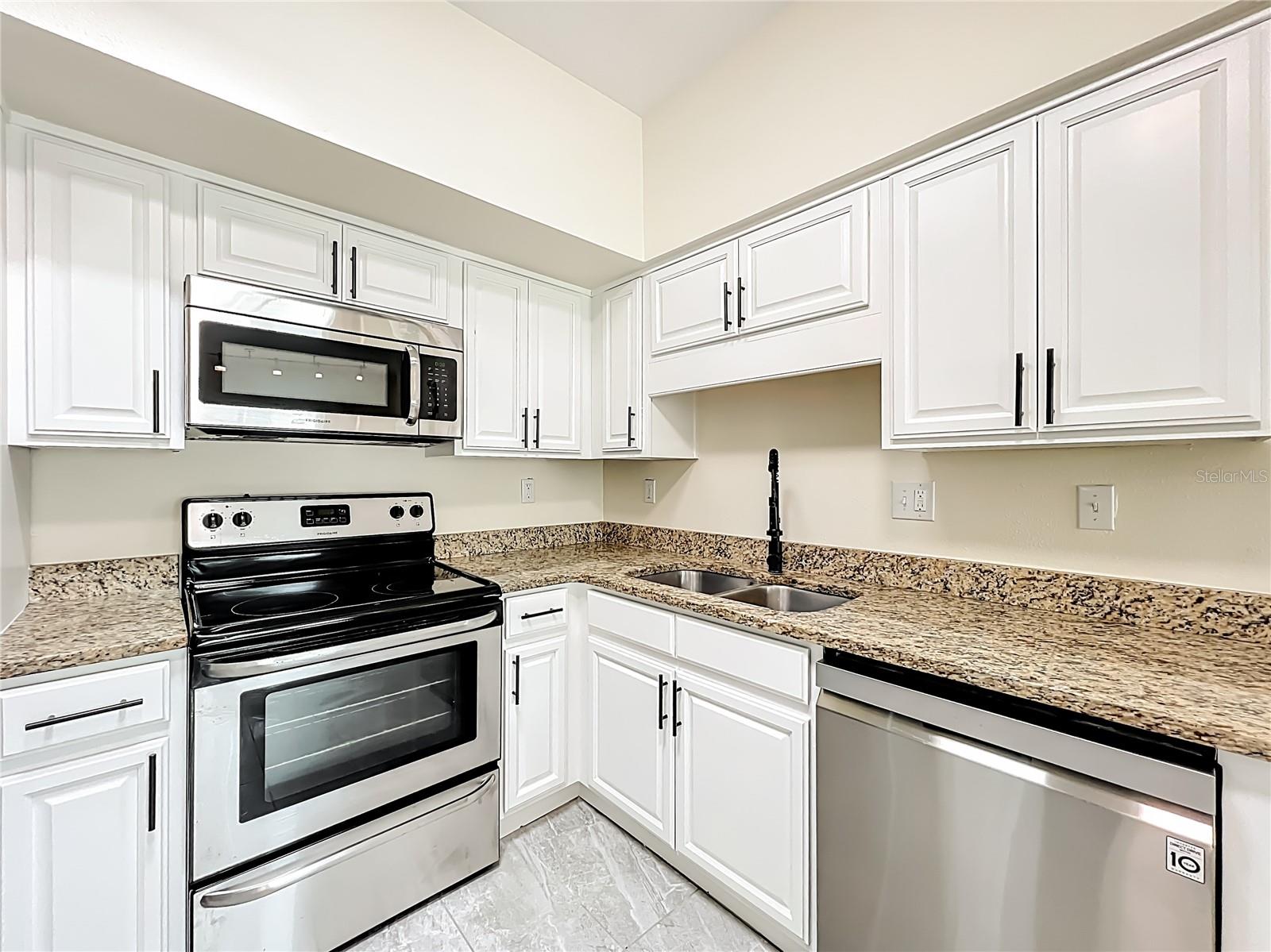 Image 15 of 51 For 3607 Edland Drive