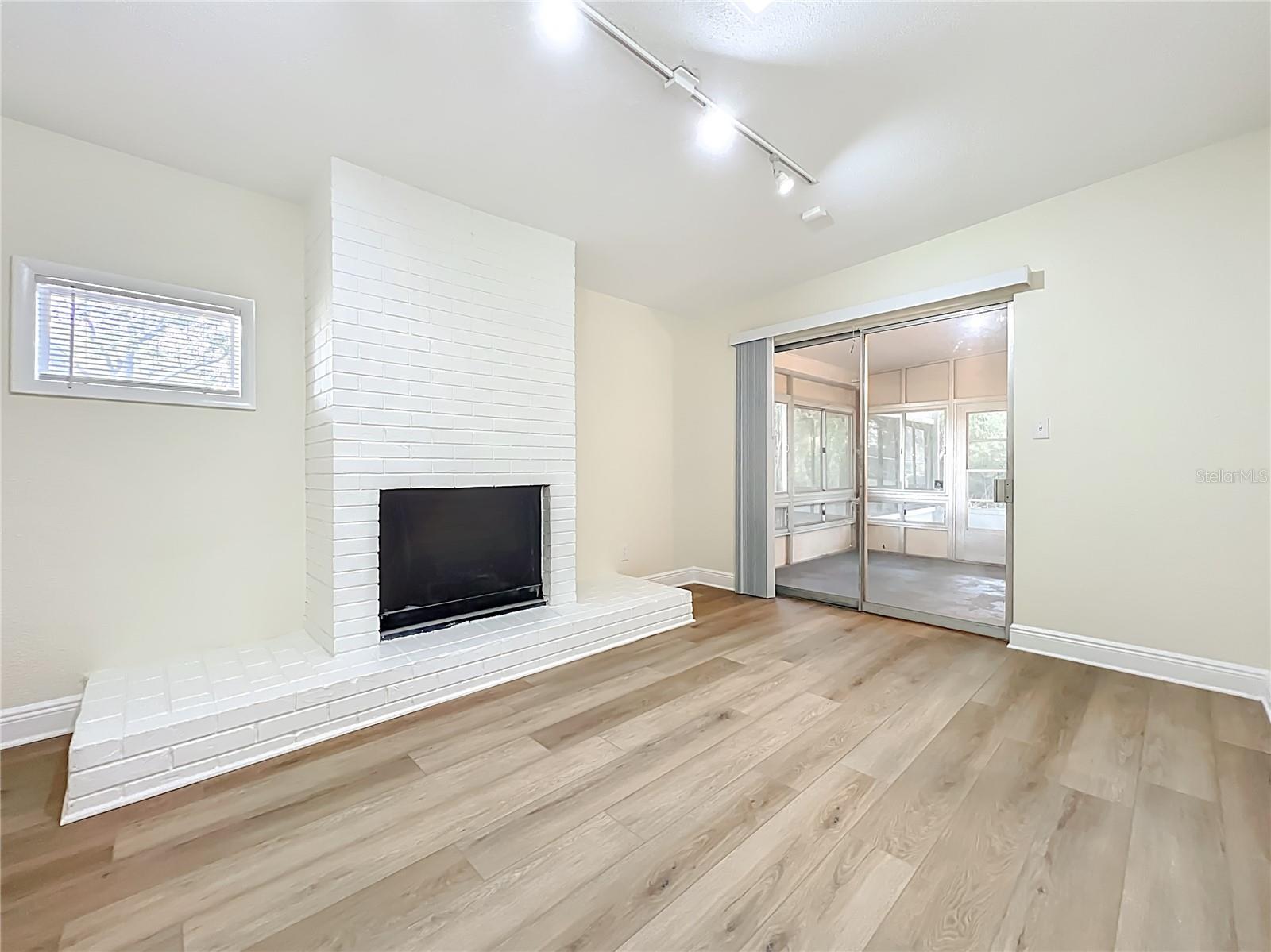 Image 22 of 51 For 3607 Edland Drive