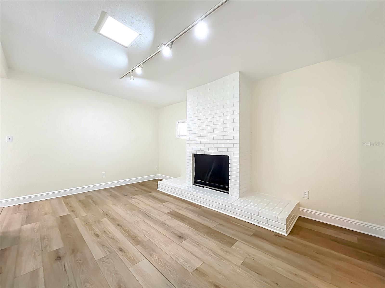 Image 24 of 51 For 3607 Edland Drive