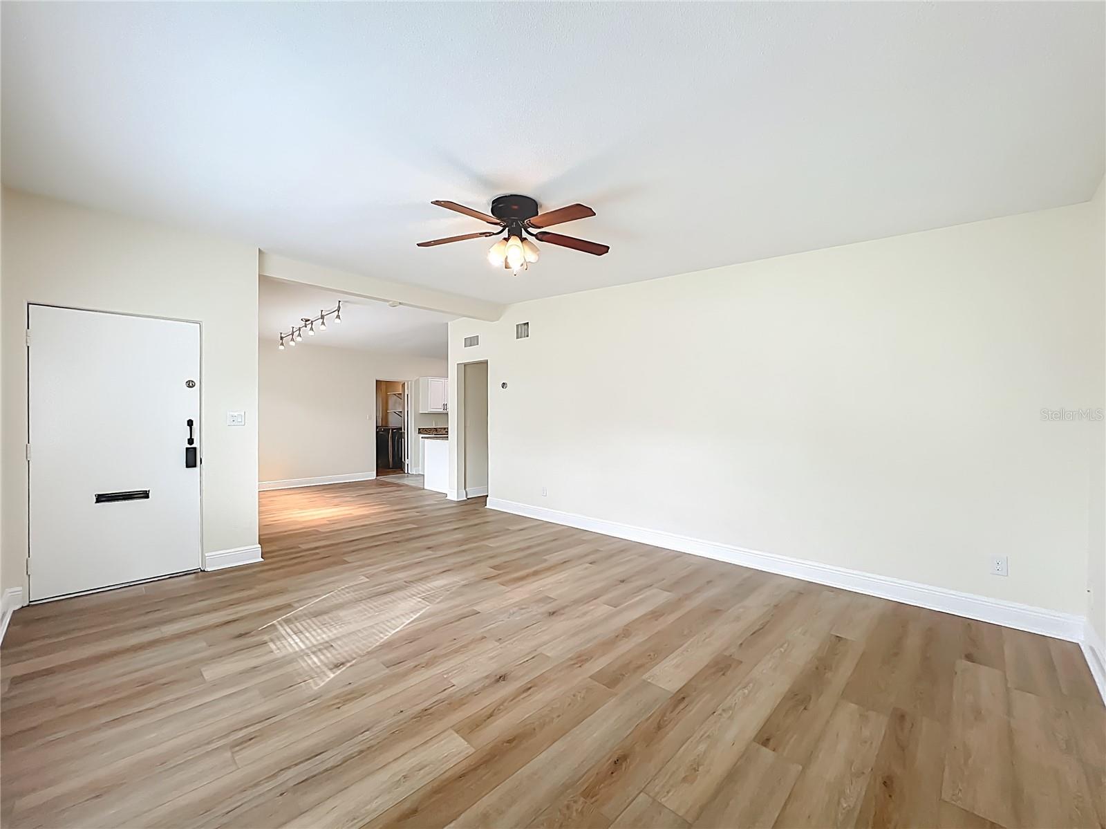 Image 4 of 51 For 3607 Edland Drive