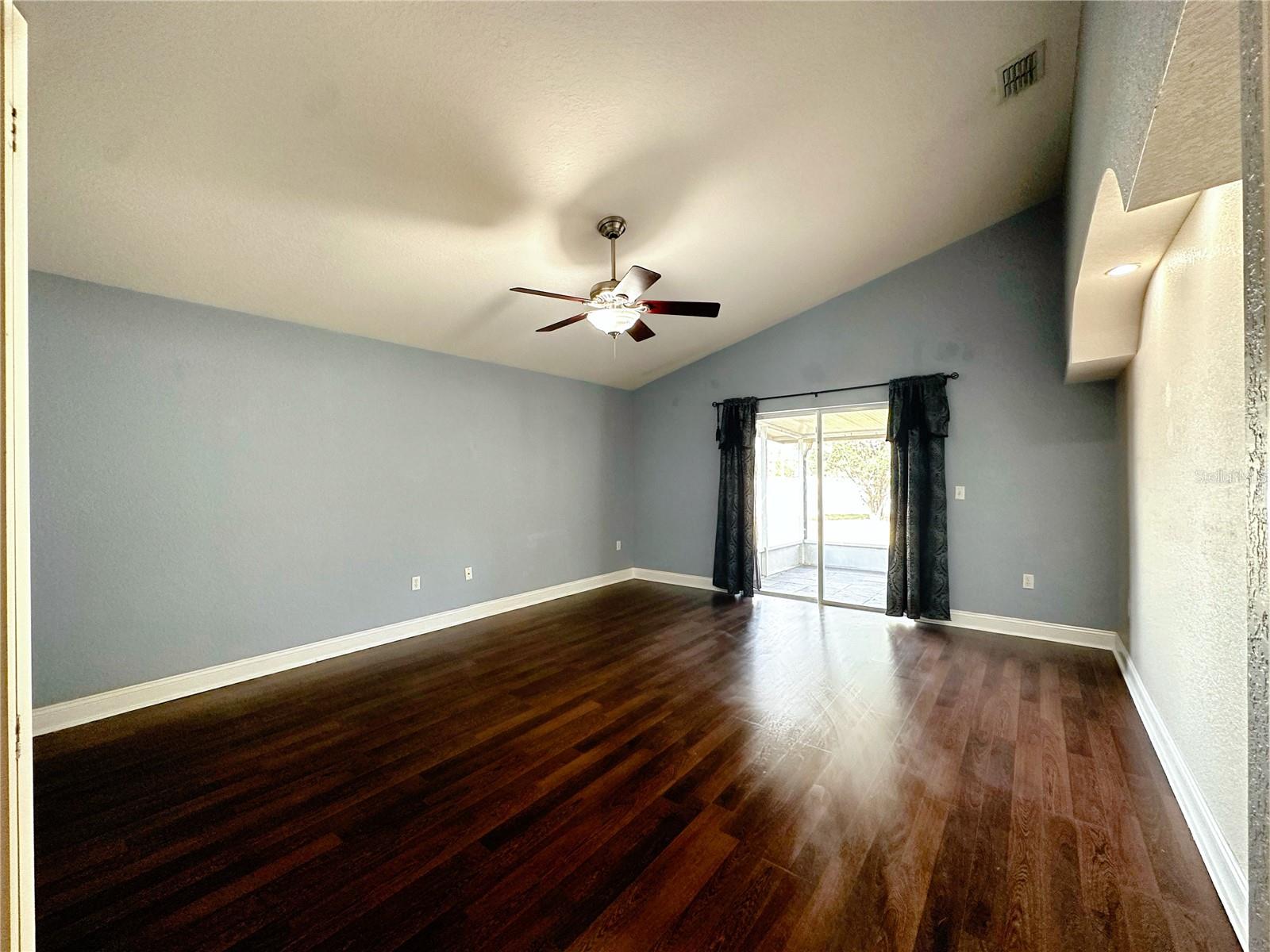 Image 10 of 24 For 5544 Fischer Drive