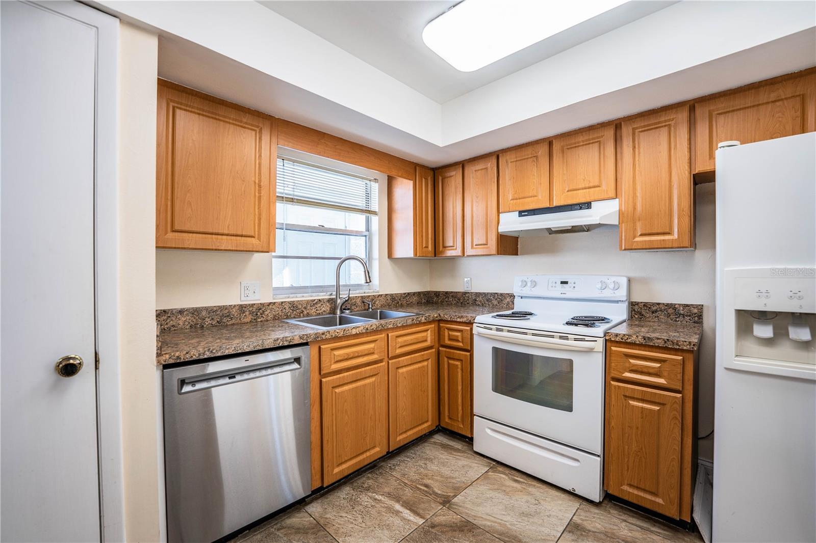 Image 13 of 34 For 746 Barber Circle