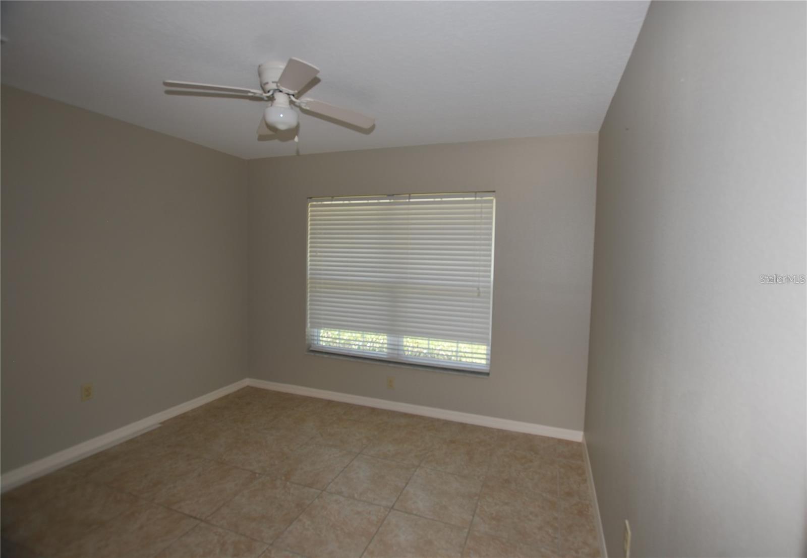 Image 12 of 25 For 312 Hibiscus Drive