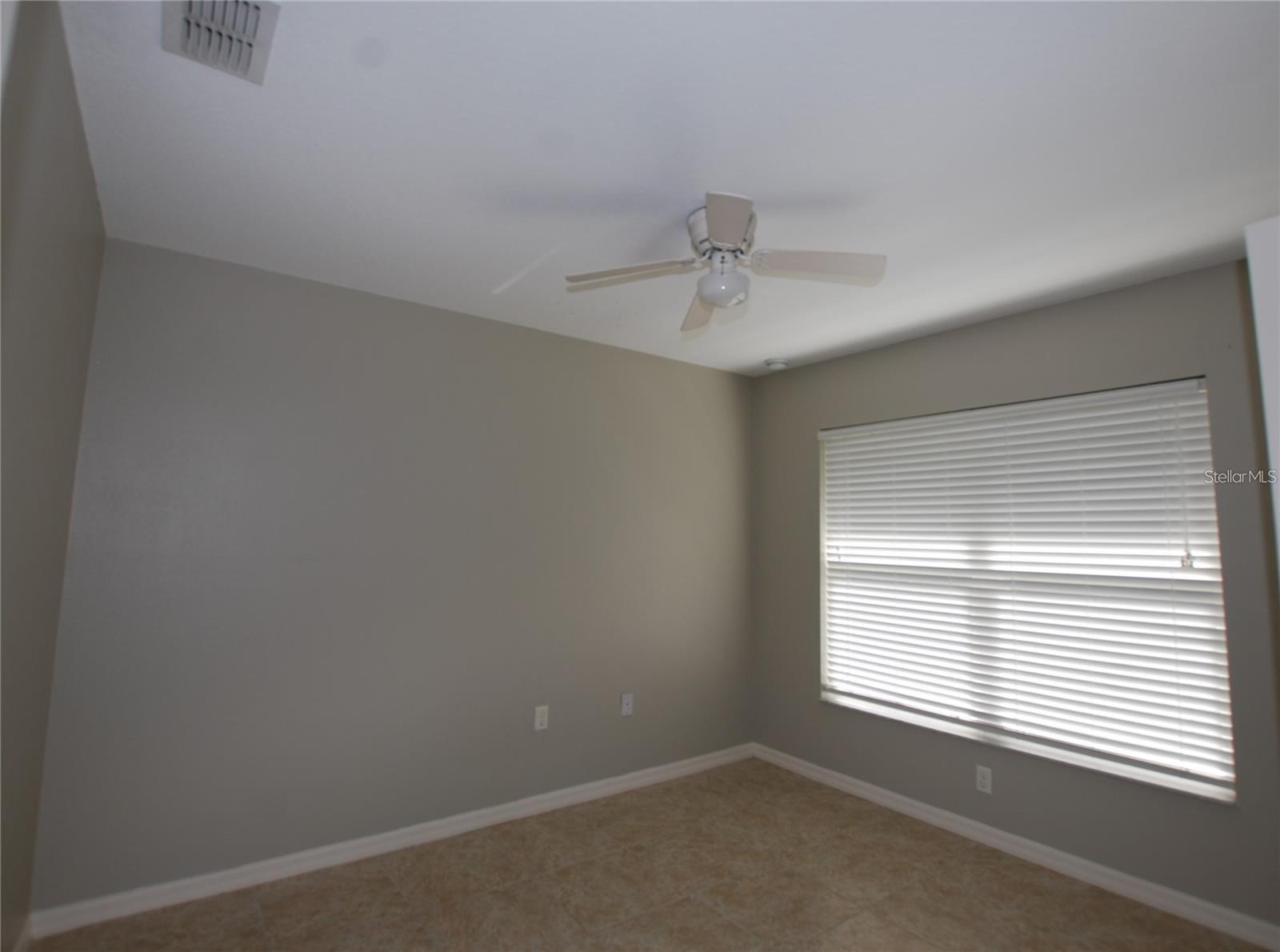 Image 14 of 25 For 312 Hibiscus Drive