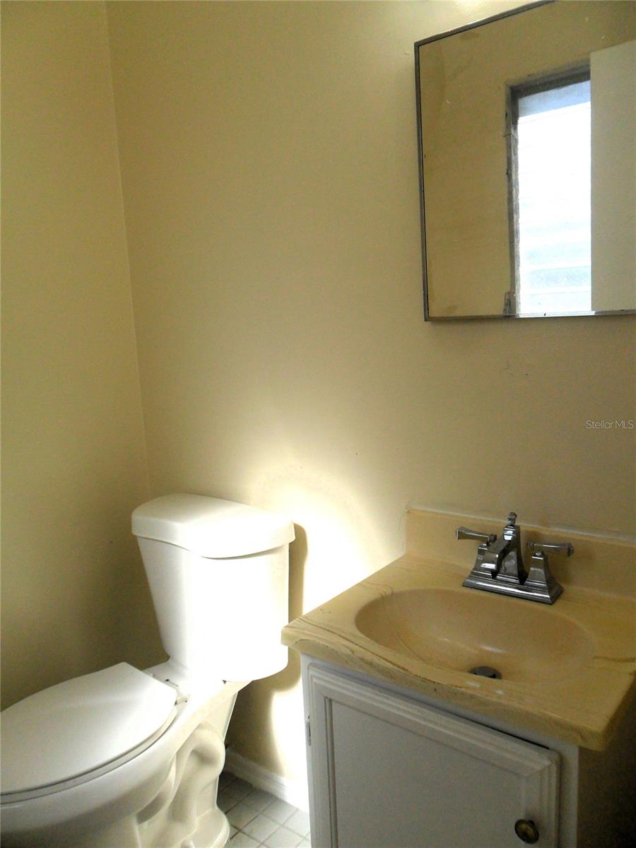 Image 11 of 20 For 1521 Richmond Road