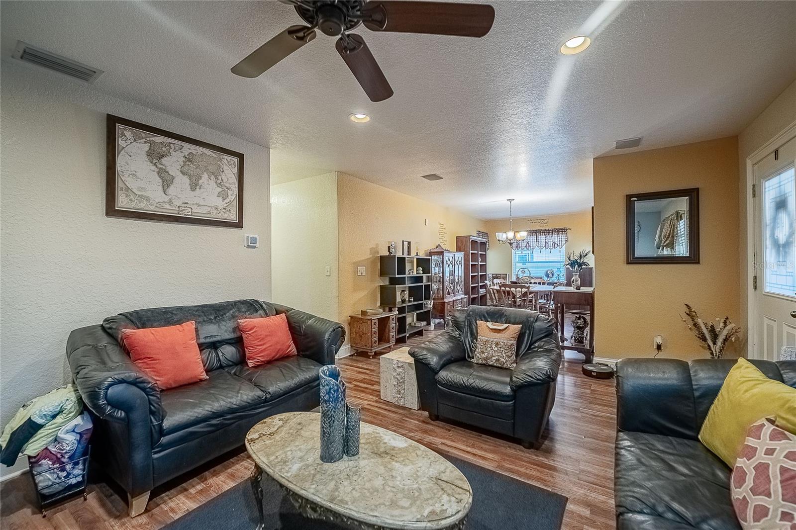 Image 10 of 37 For 706 Vermont Avenue