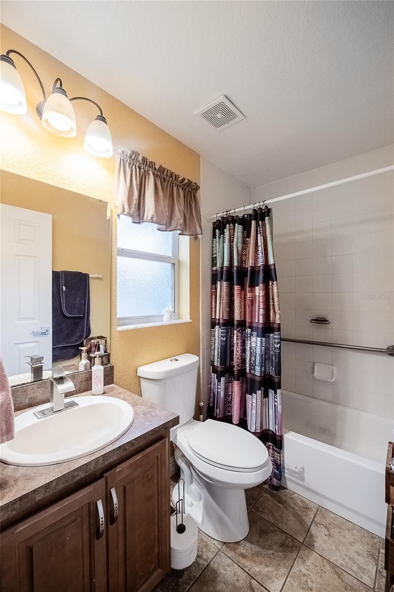 Image 22 of 37 For 706 Vermont Avenue