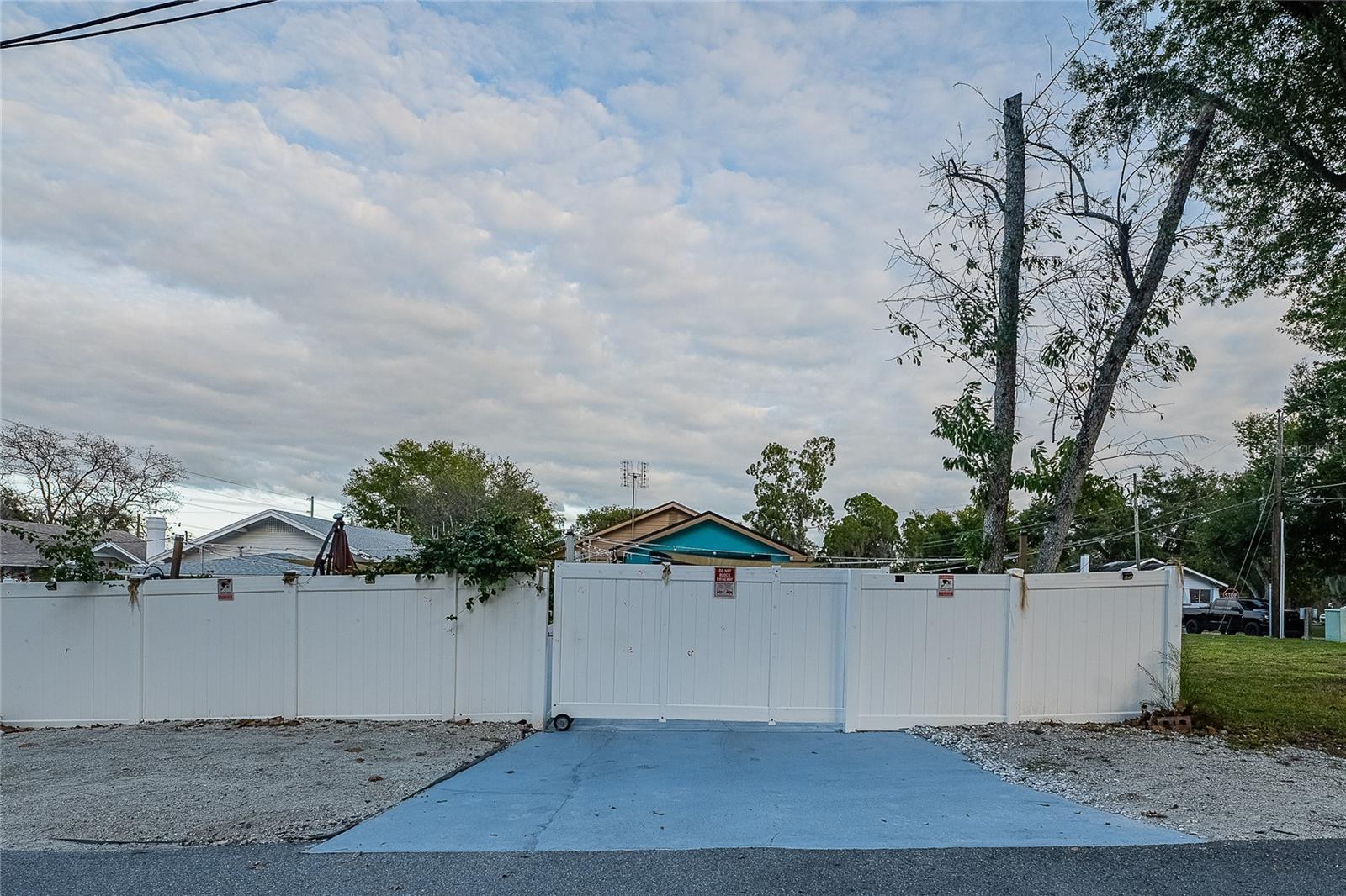 Image 36 of 37 For 706 Vermont Avenue