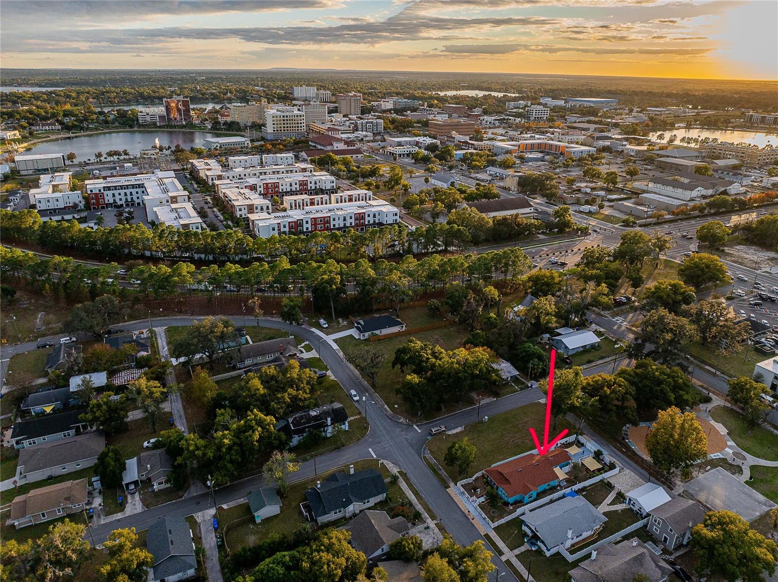 Image 5 of 37 For 706 Vermont Avenue