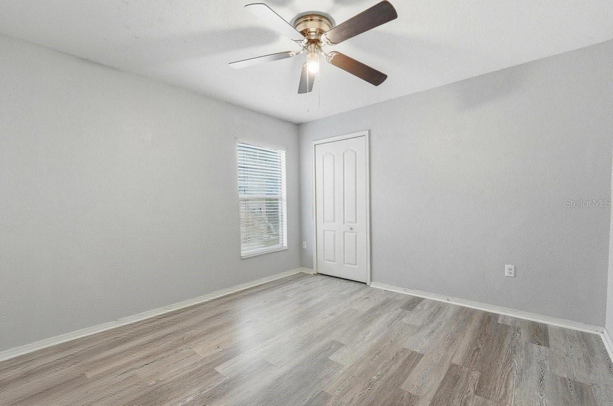 Image 24 of 35 For 858 Terranova Road