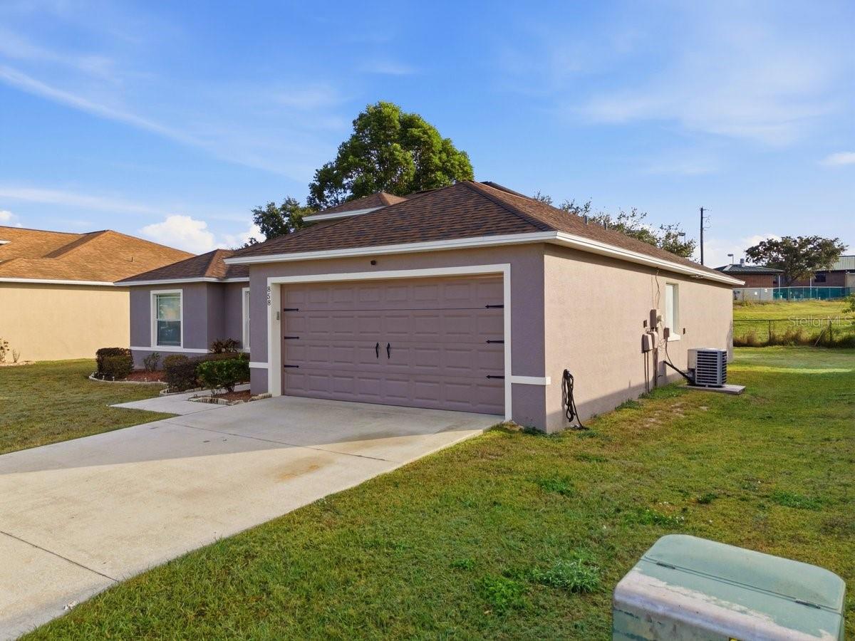 Image 4 of 35 For 858 Terranova Road