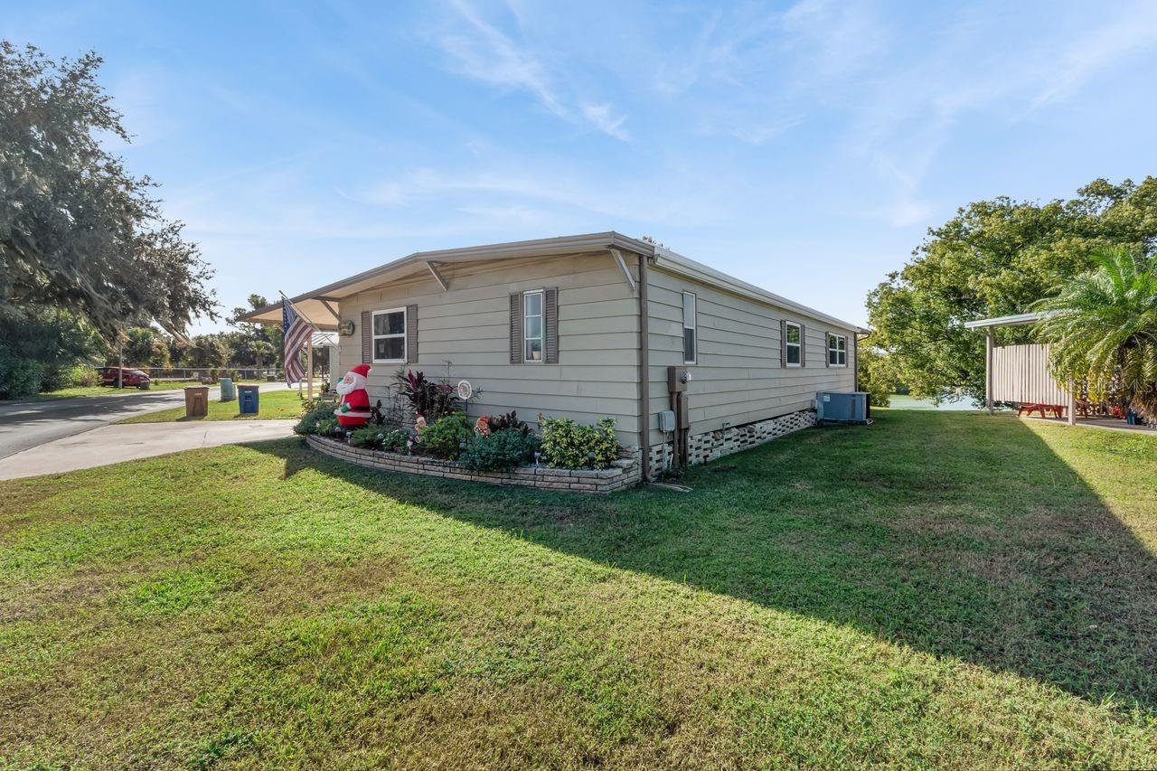 Image 3 of 43 For 2055 Floral Avenue 326