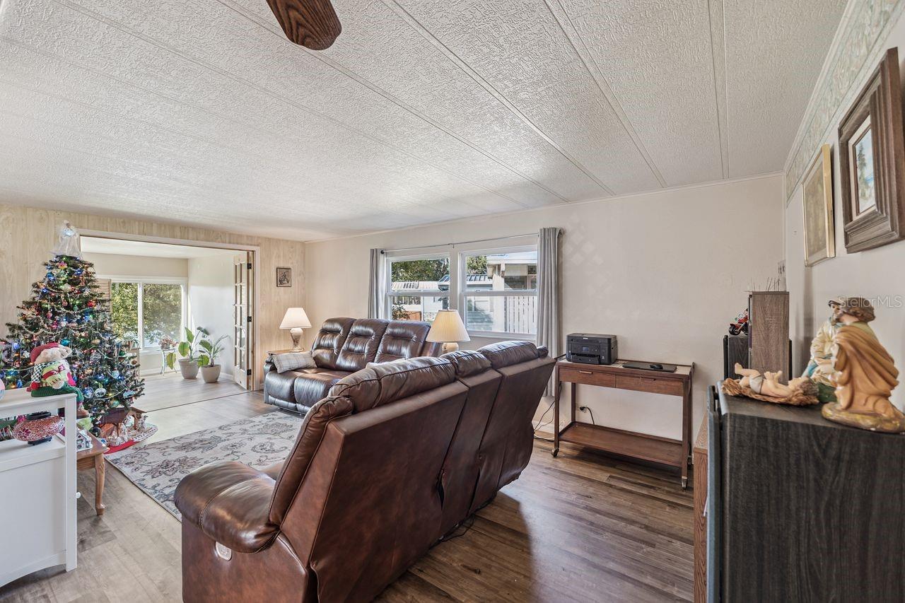 Image 7 of 43 For 2055 Floral Avenue 326