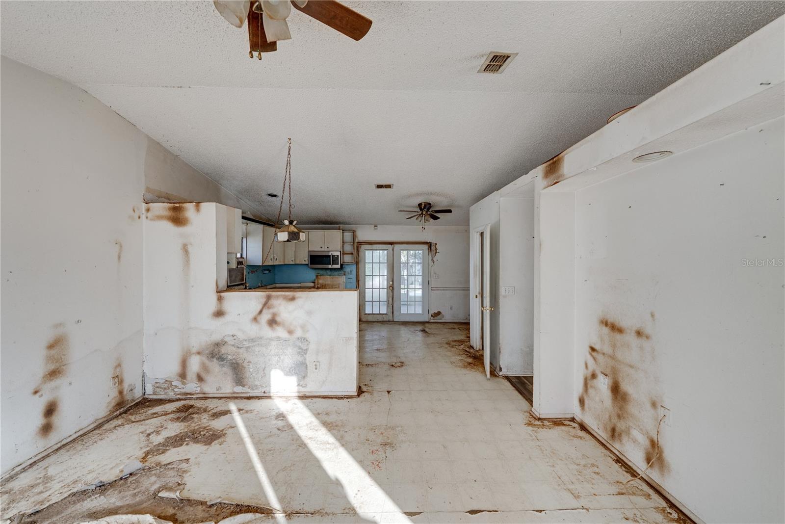 Image 23 of 64 For 276 18th Street Ne