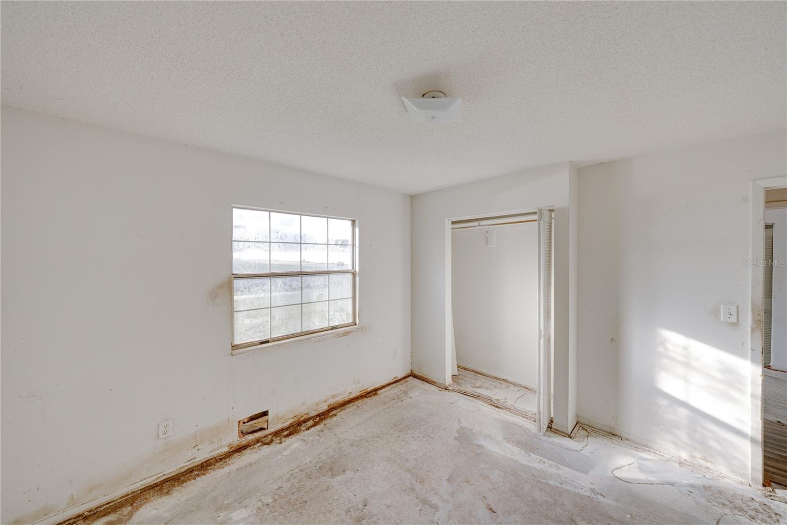 Image 30 of 64 For 276 18th Street Ne